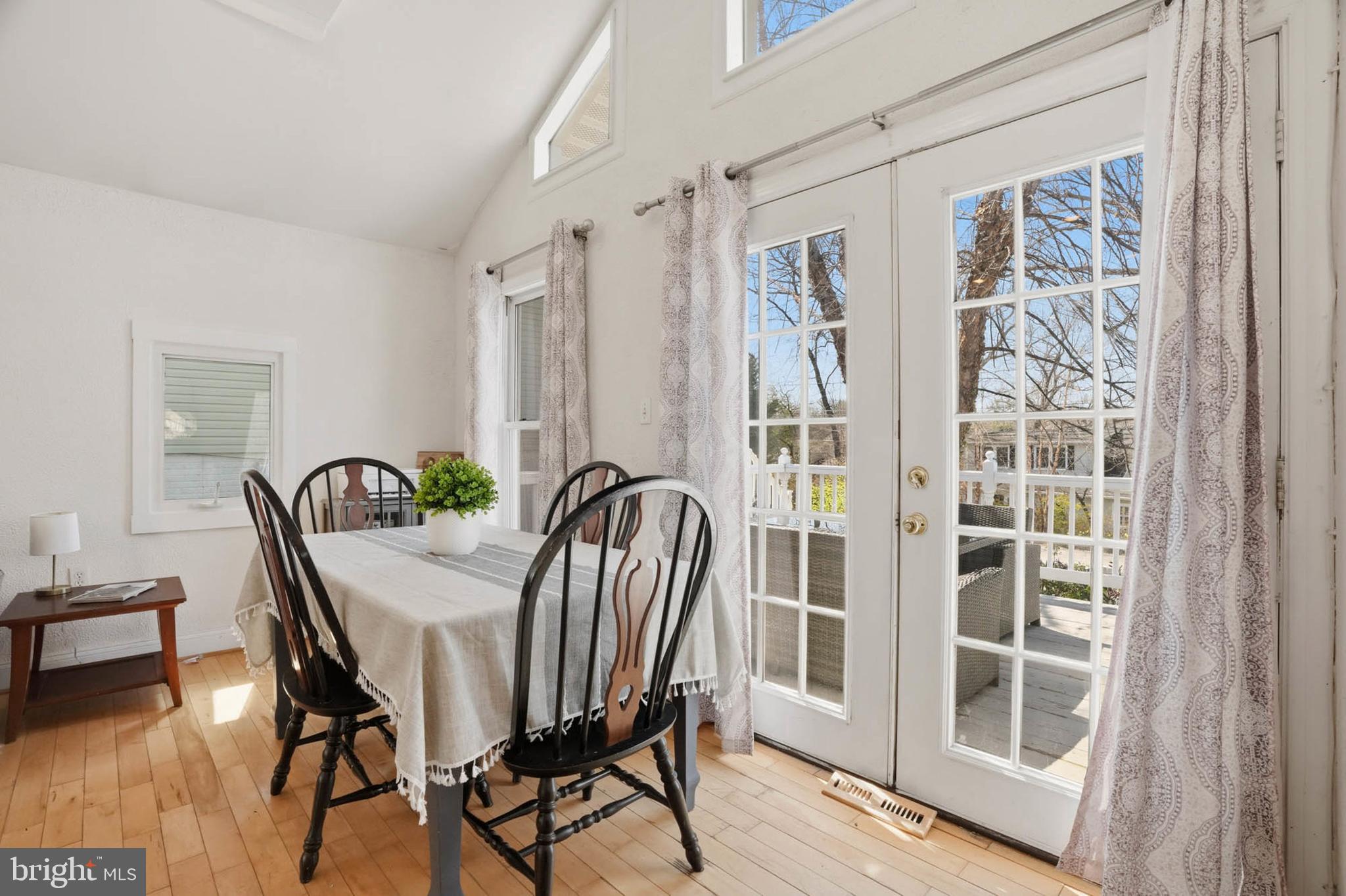 CARROLLTON MANOR - Residential