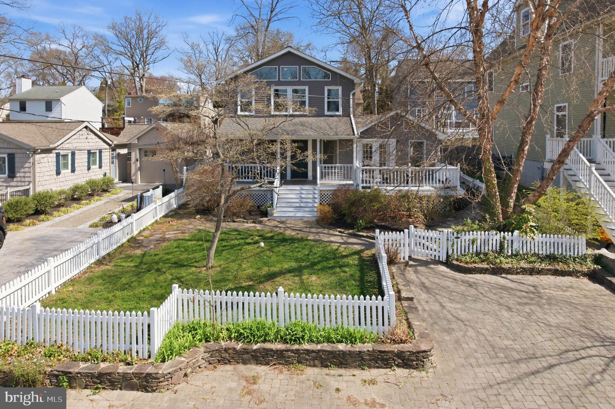 CARROLLTON MANOR - Residential