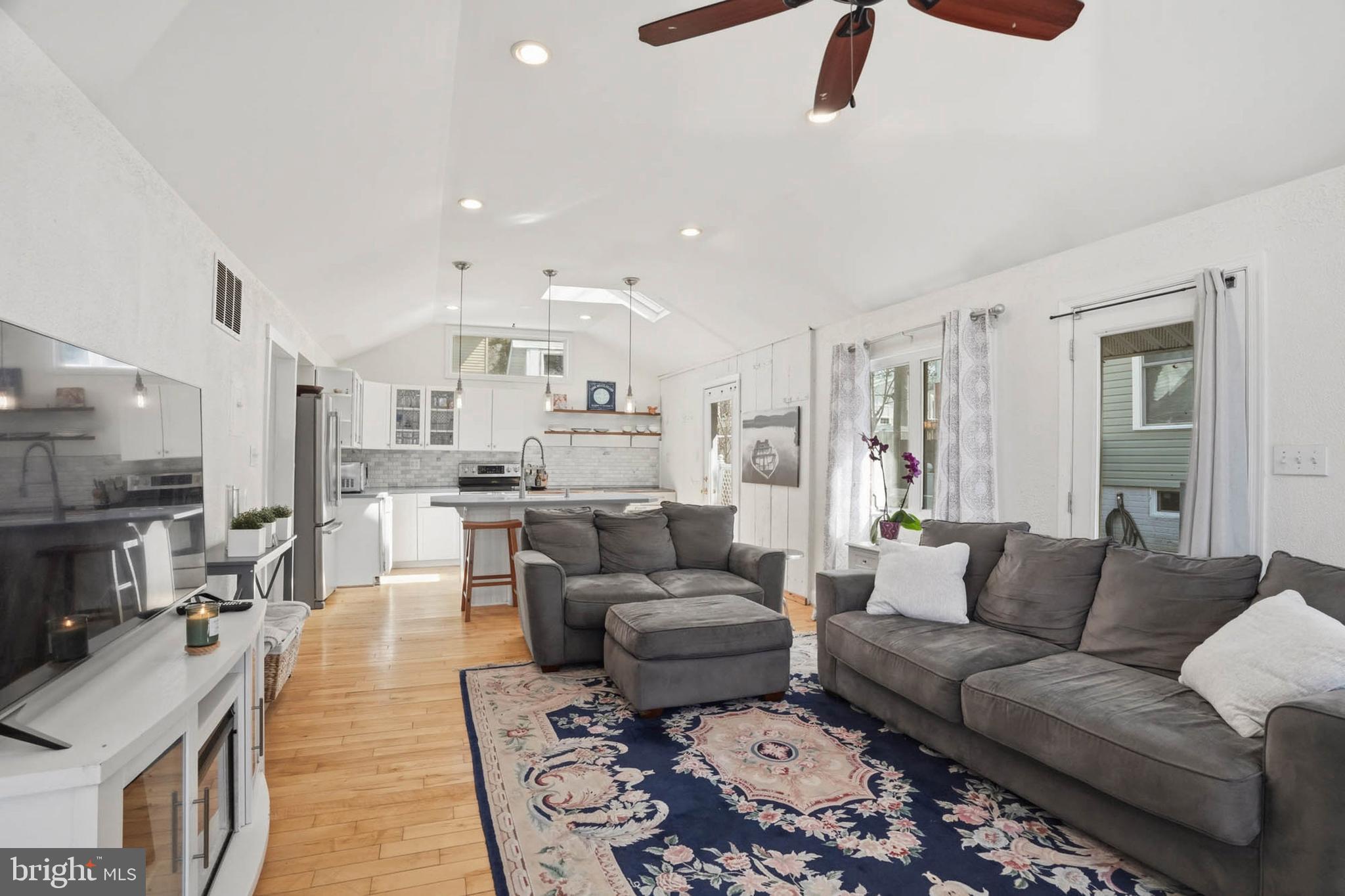 CARROLLTON MANOR - Residential