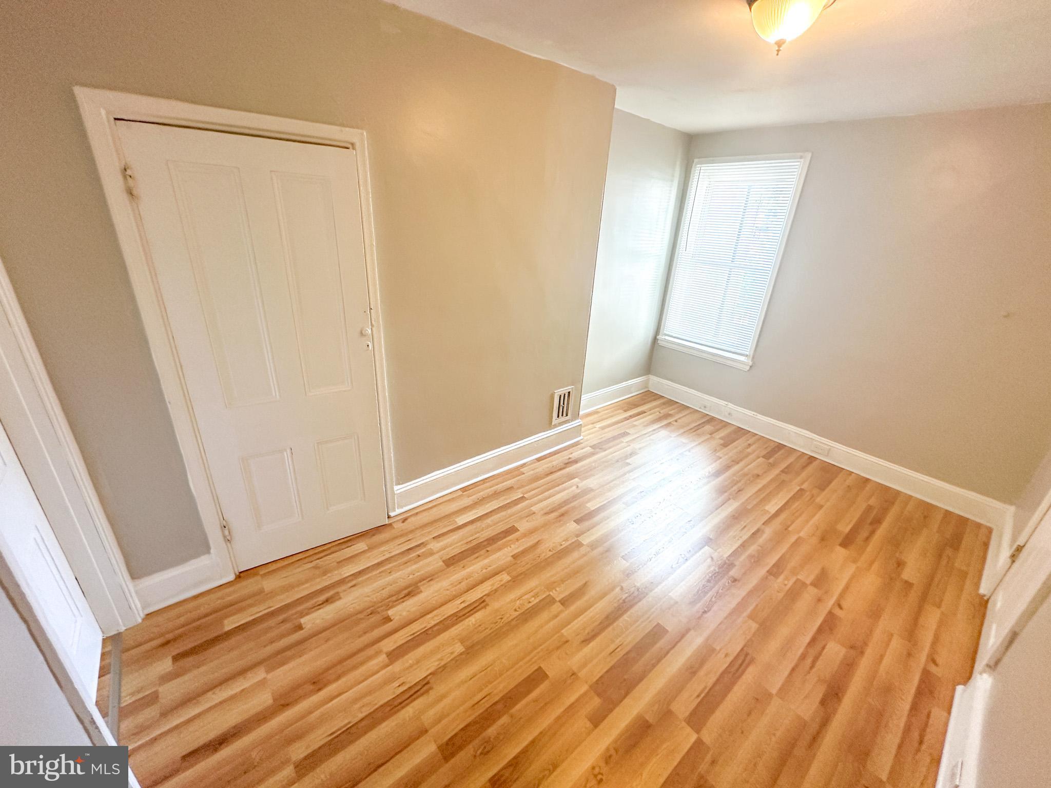 MANTUA - Residential Lease