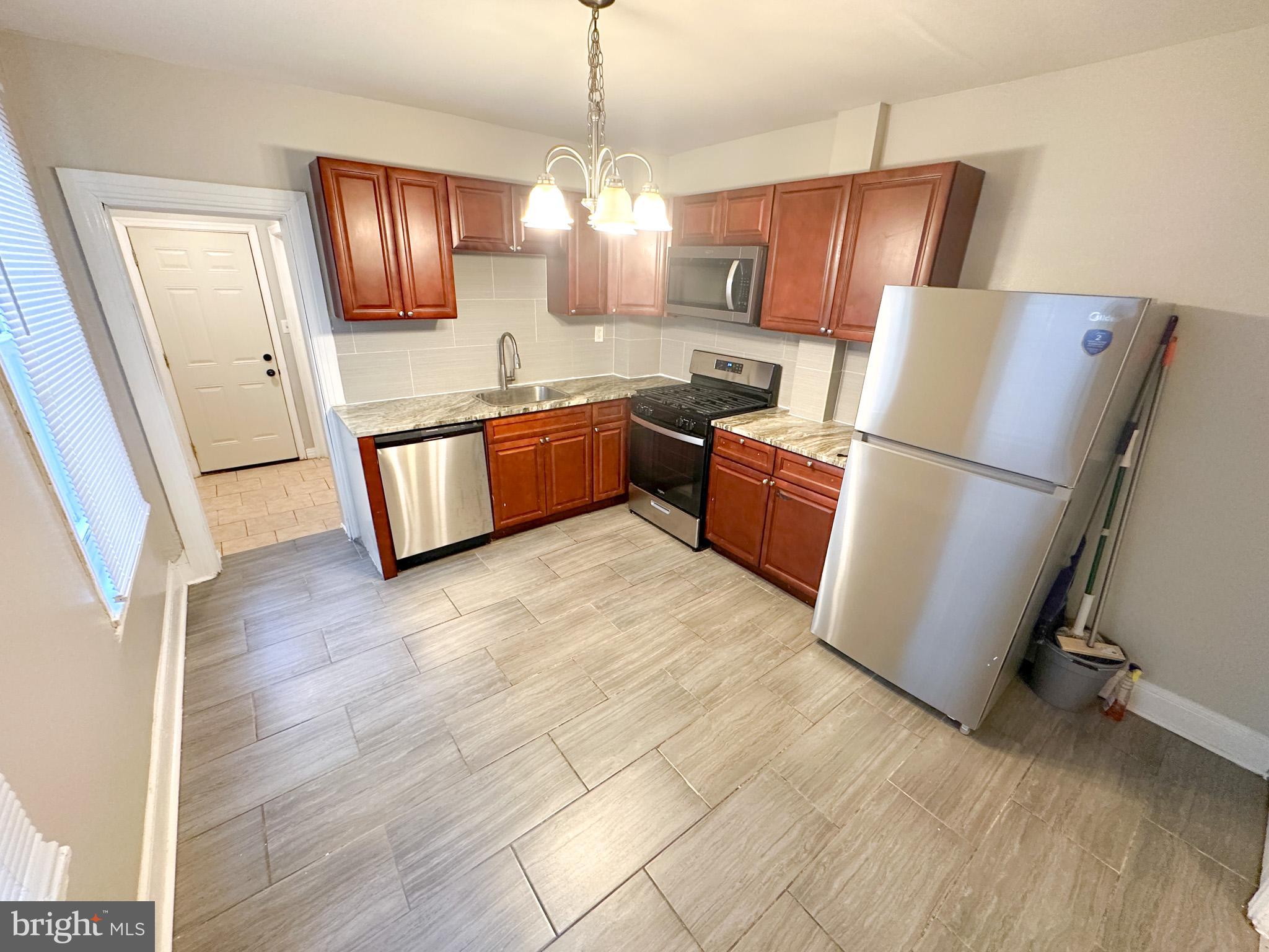3 Bedroom townhome in Mantua, Philadelphia!
Deposit Free Move in for qualified applicants!
Key Features:
- Full Kitchen - Gas stove/oven, refrigerator, dishwasher, microwave, garbage disposal.
- Spacious Living and dining area
- Small front yard, large backyard and front porch.
- Washer and dryer(electric)
- Unfinished basement.
- 2 bathrooms with stand up shower/bathtub.
- Air forced gas heating, gas water heater.
Requirements:
- $55 non-refundable application fee per applicant.
- To move in you must have the 1st month's rent + security deposit + last month's rent = $4800.
- Proof of stable monthly income of 3x Monthly Rent
- Proof of renter's insurance or automatically enroll in renter's insurance at $10.95 per month
- Resident Benefit Package is included with every lease at an additional monthly fee.
- Tenant responsible for all utilities.
Pet Policy: Cats & Dogs allowed subject to Pet Screening and a monthly fee + one-time non-refundable pet fee.