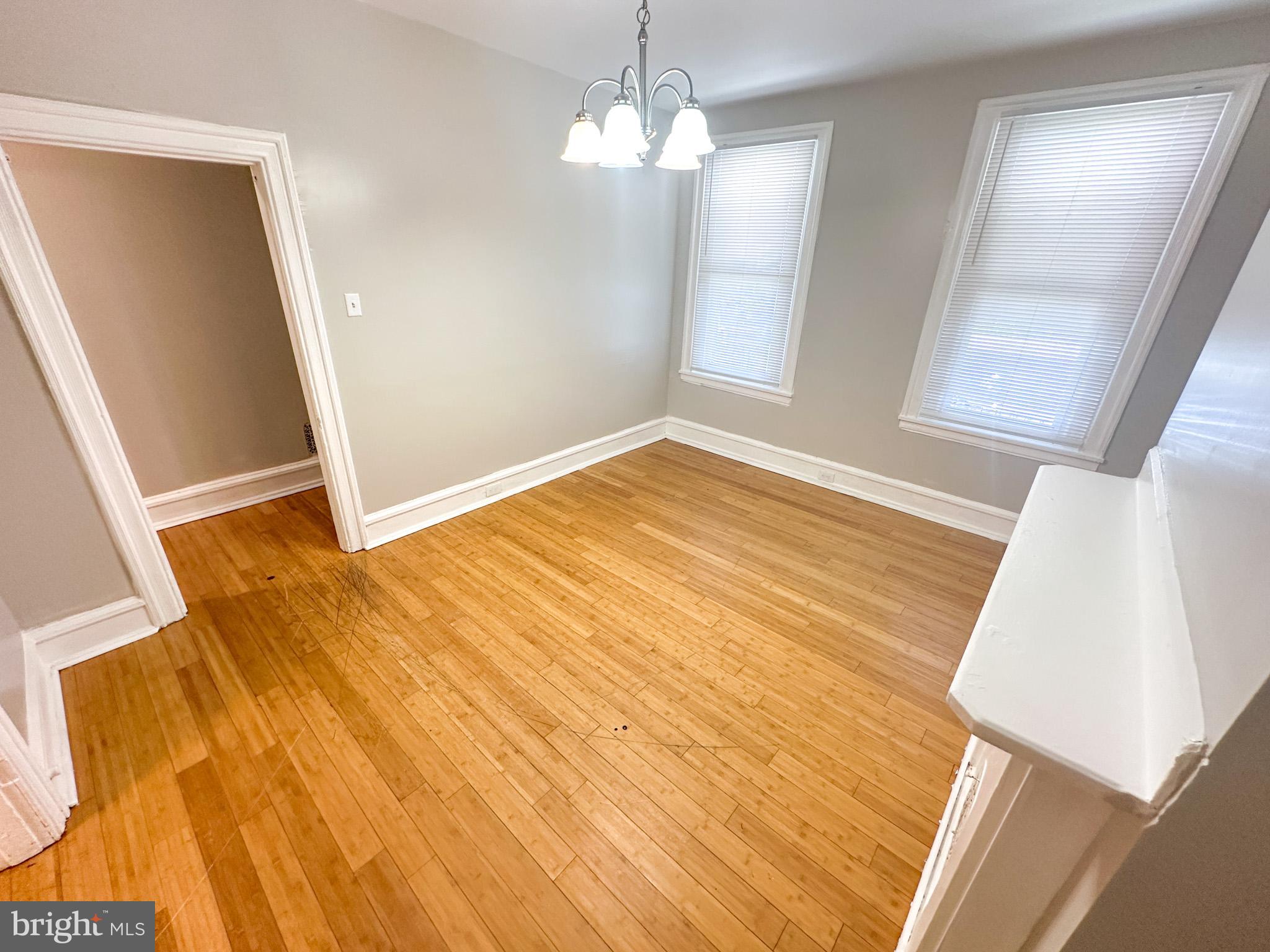 MANTUA - Residential Lease