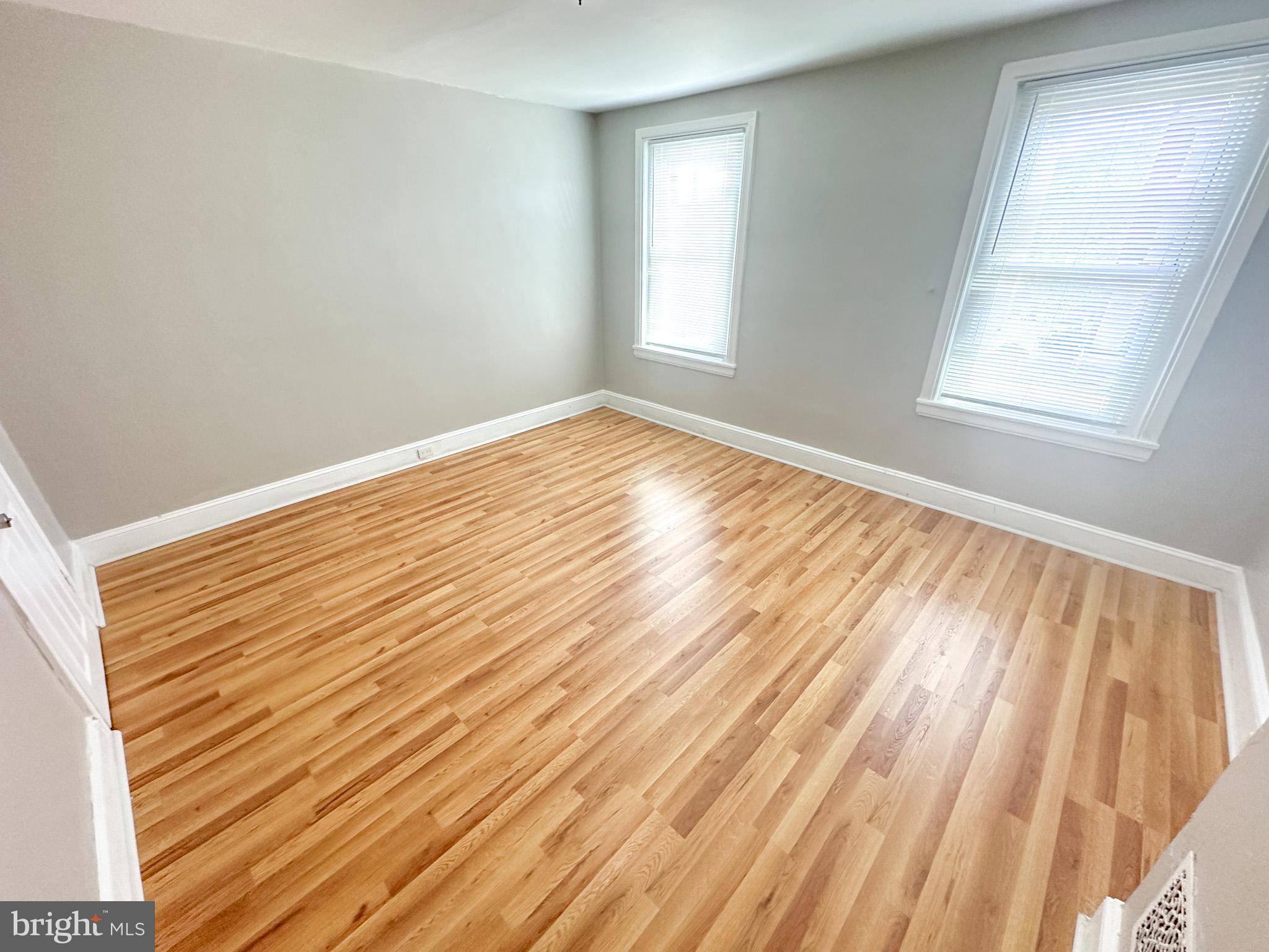 MANTUA - Residential Lease