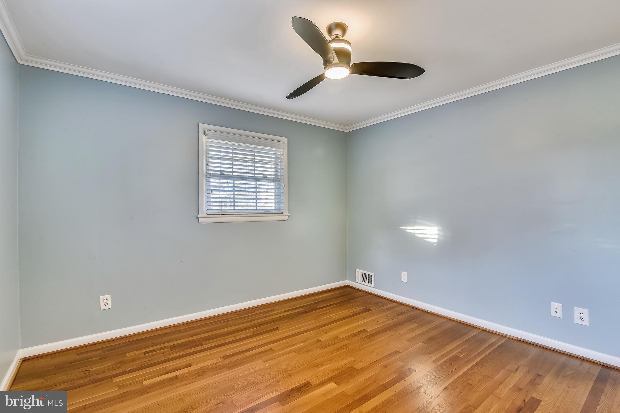 VIENNA WOODS - Residential Lease