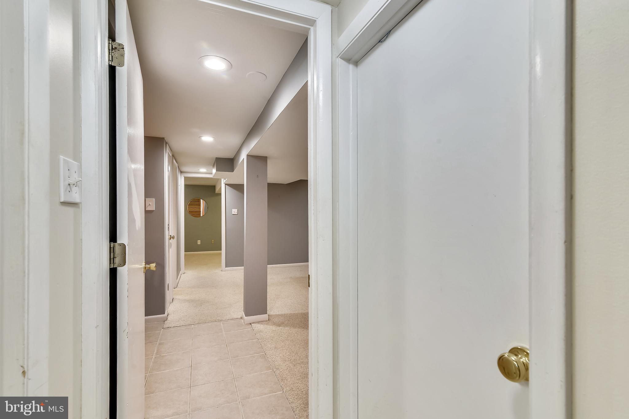 VIENNA WOODS - Residential Lease