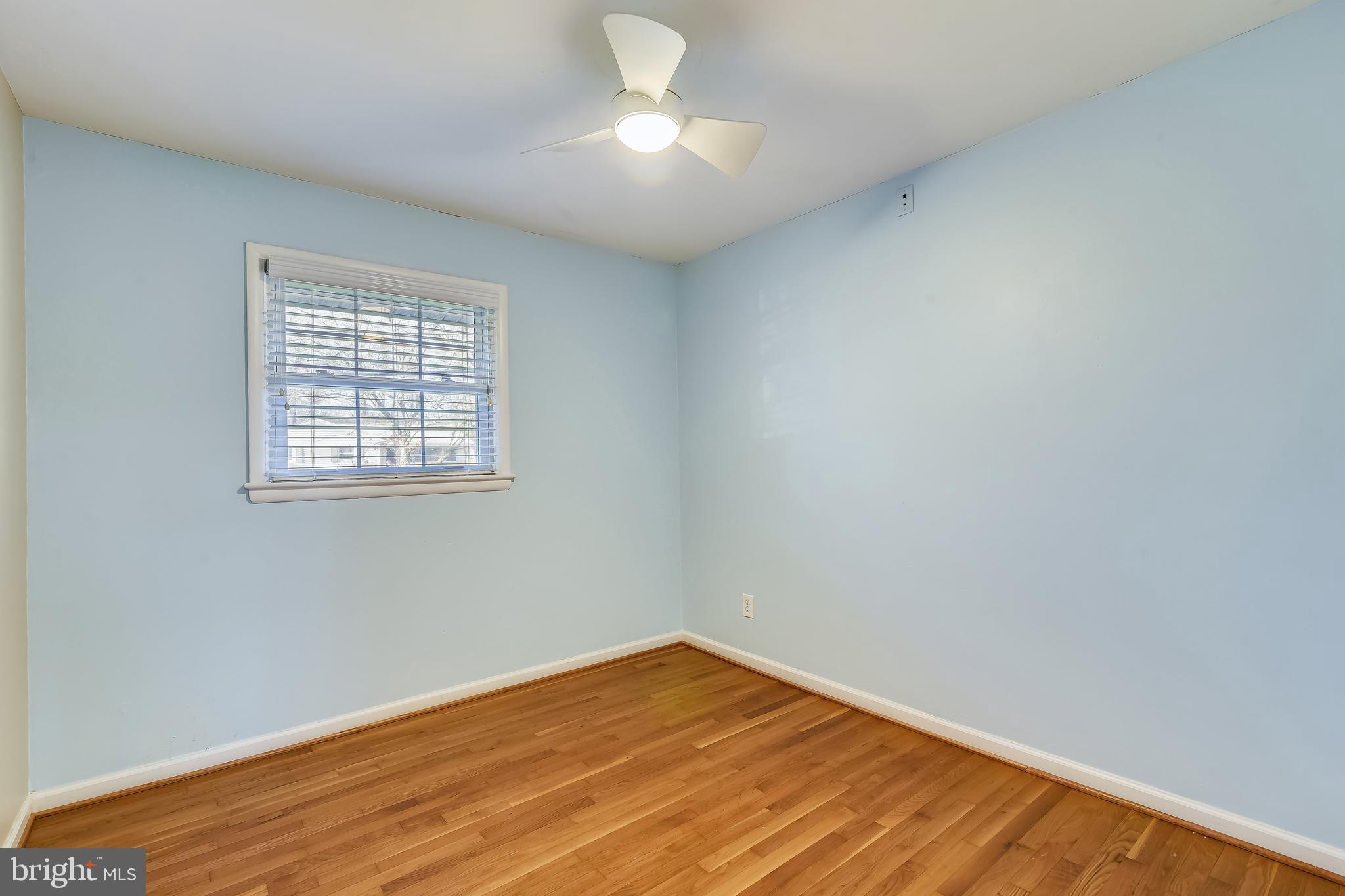 VIENNA WOODS - Residential Lease