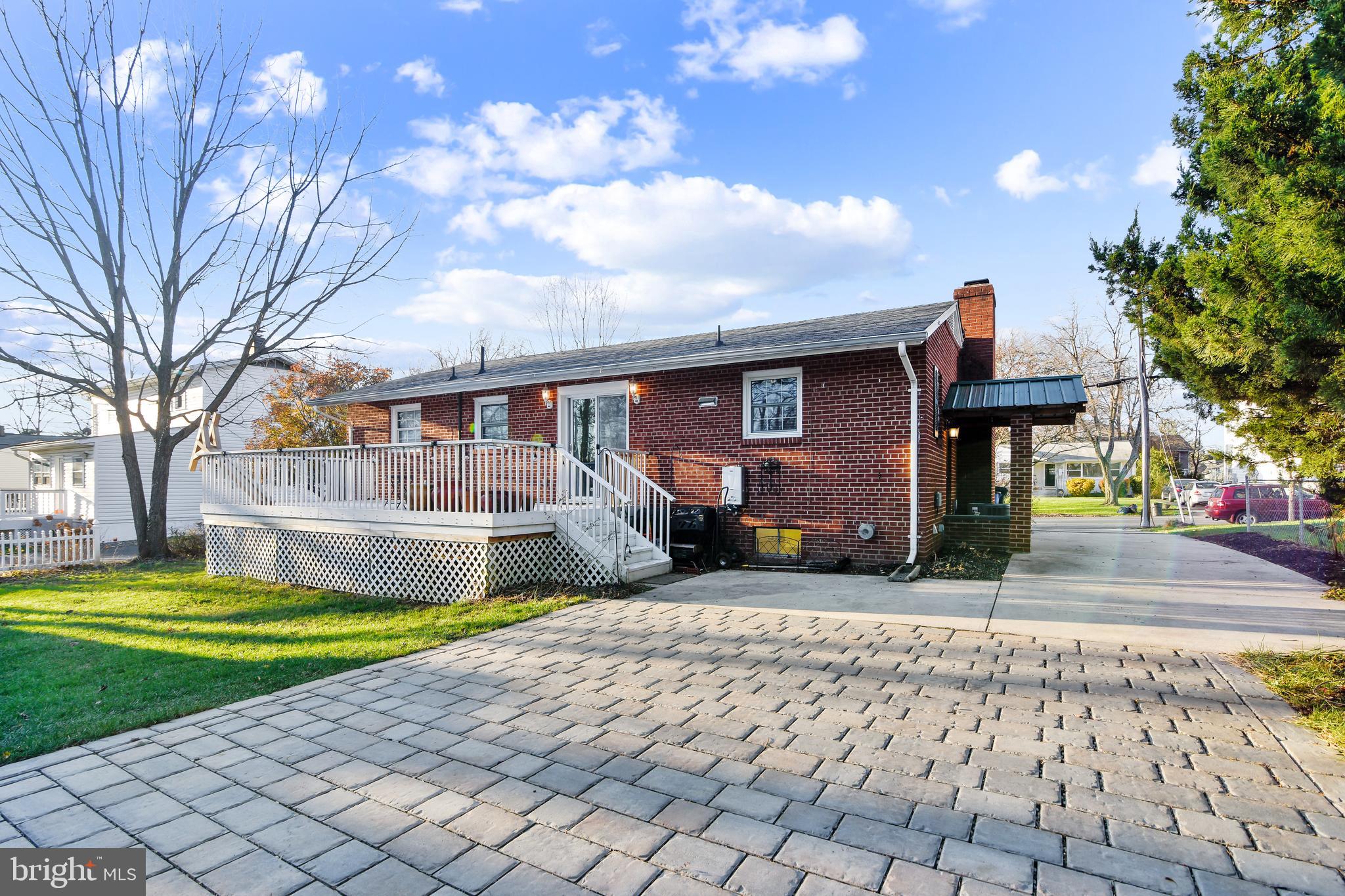 VIENNA WOODS - Residential Lease