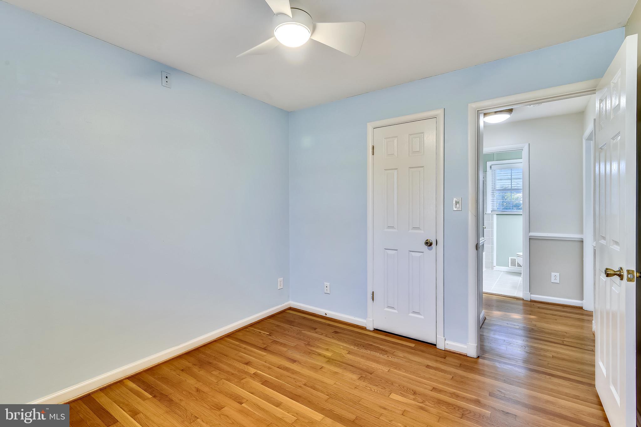 VIENNA WOODS - Residential Lease