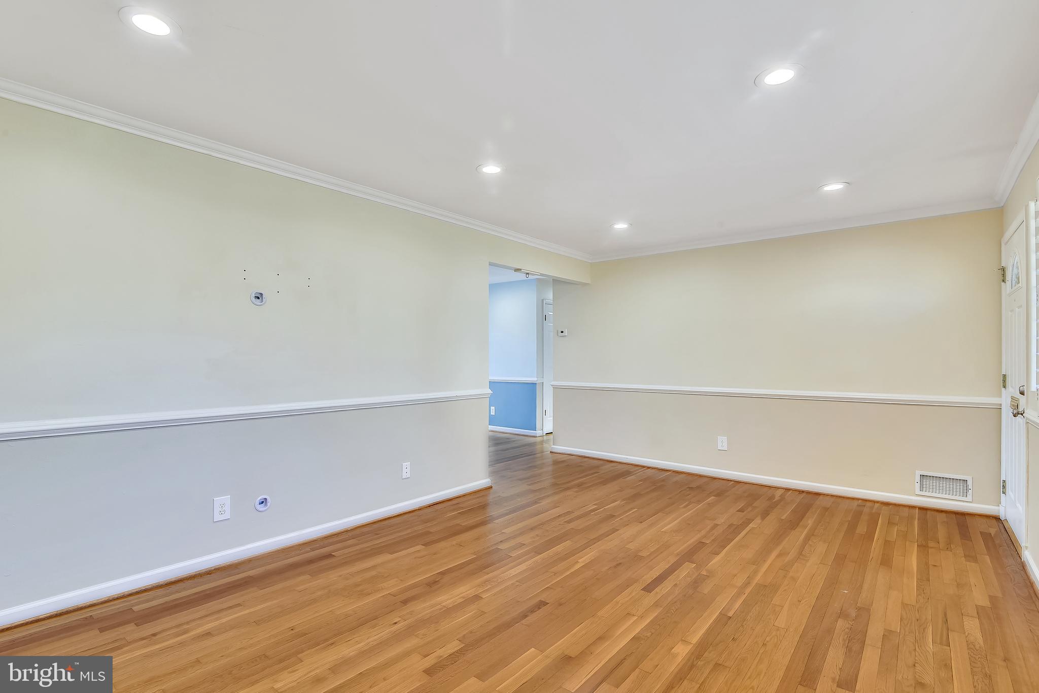 VIENNA WOODS - Residential Lease