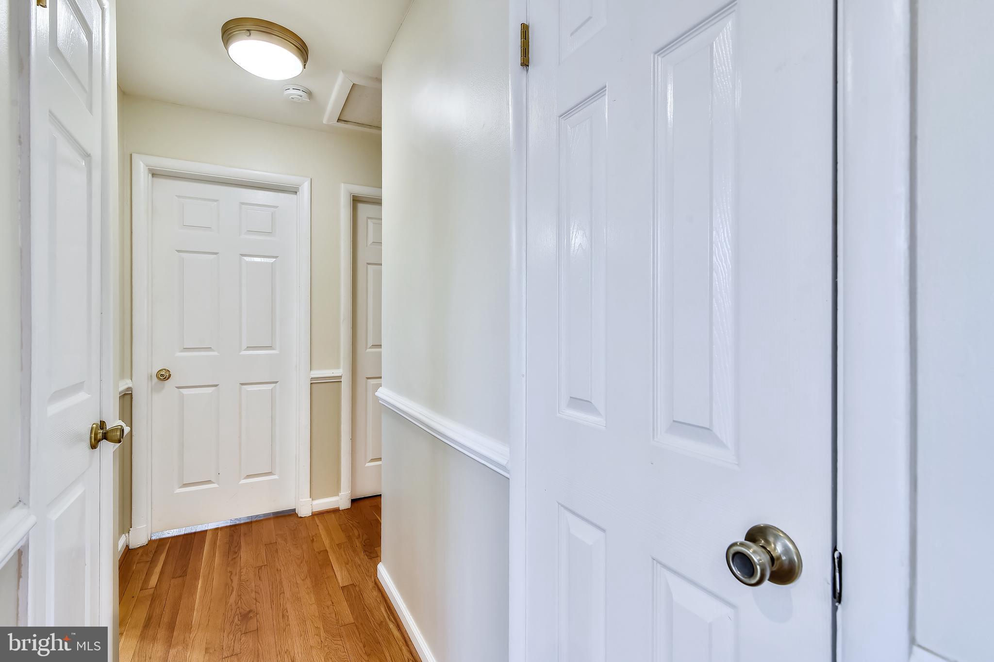 VIENNA WOODS - Residential Lease