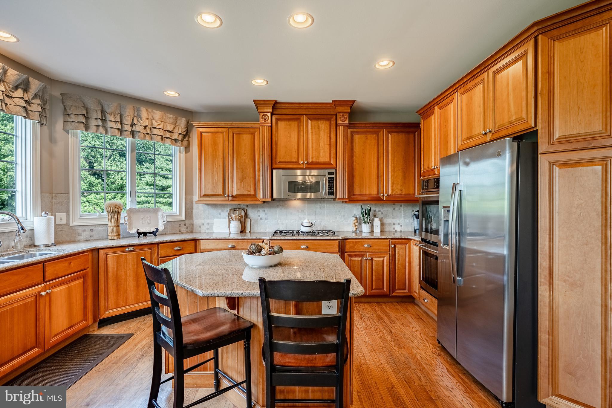 CHERRY CREEK - Residential