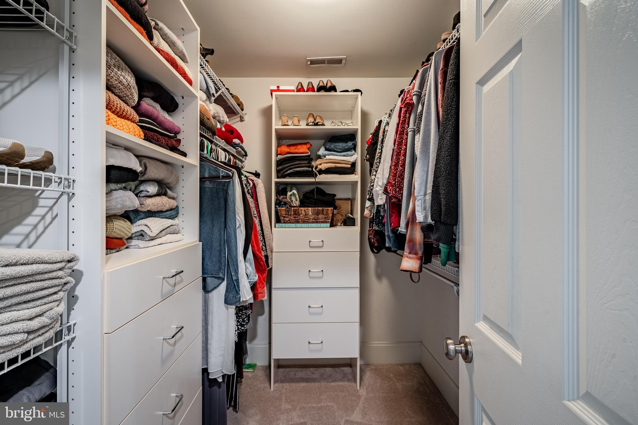 CHERRY CREEK - Residential