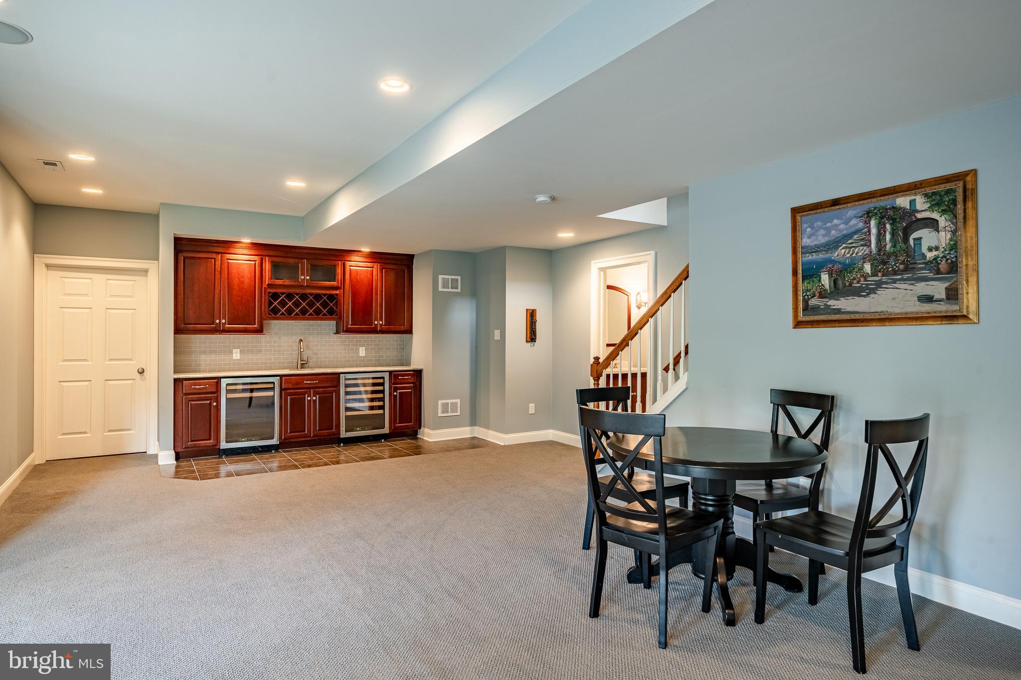 CHERRY CREEK - Residential