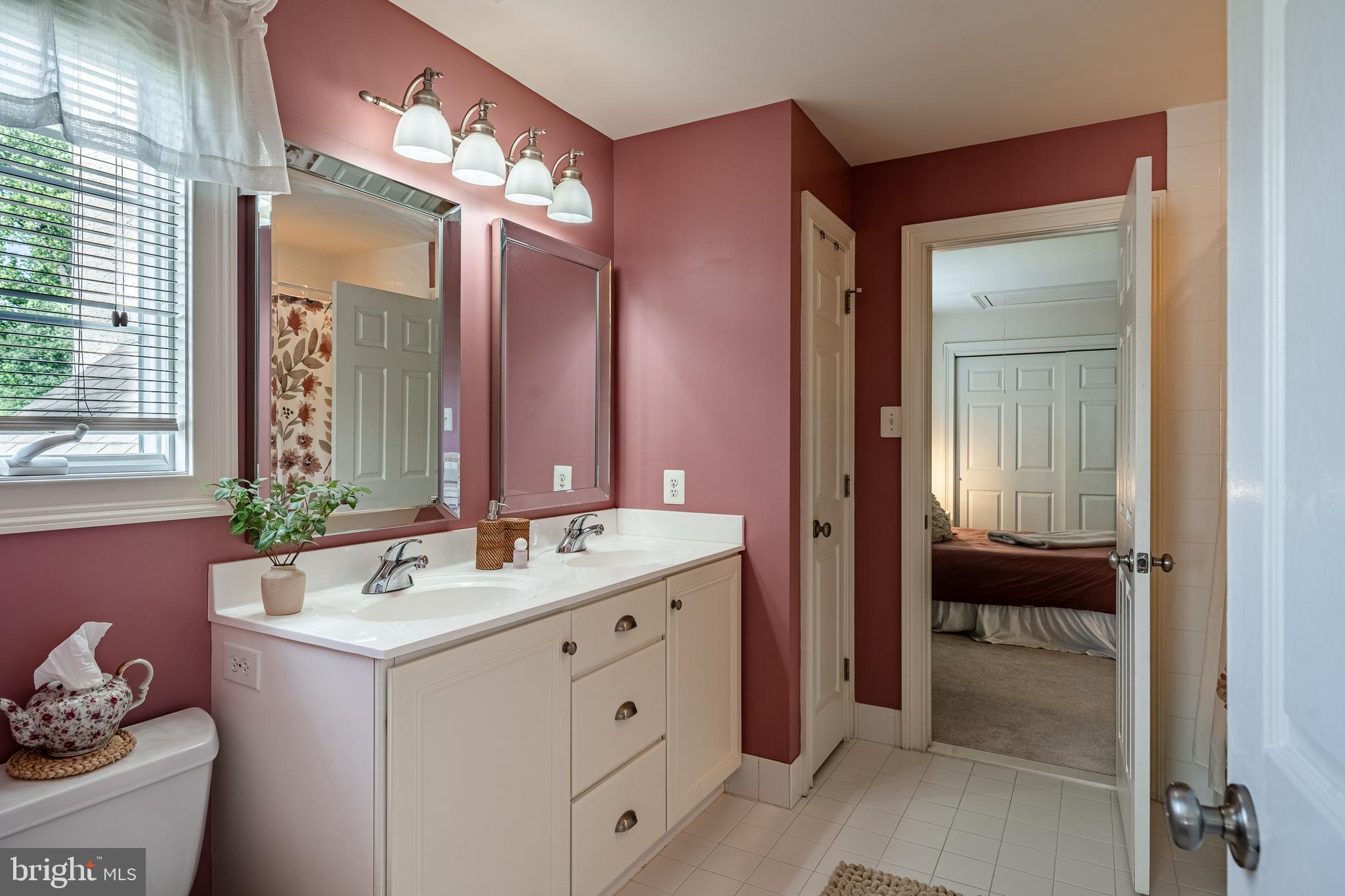 CHERRY CREEK - Residential