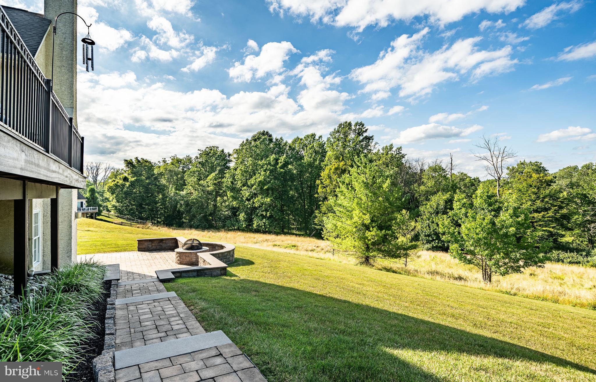 CHERRY CREEK - Residential