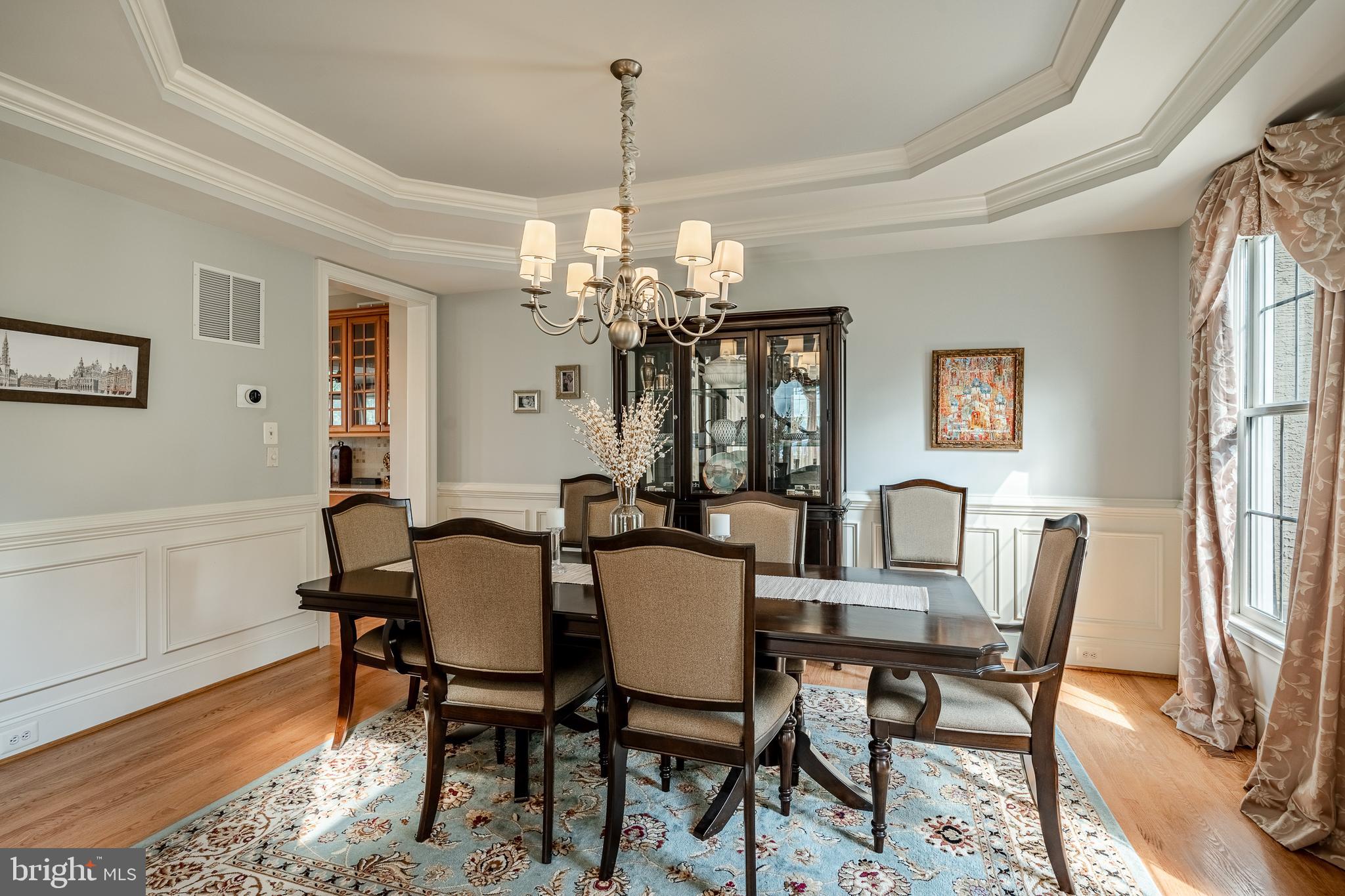 CHERRY CREEK - Residential