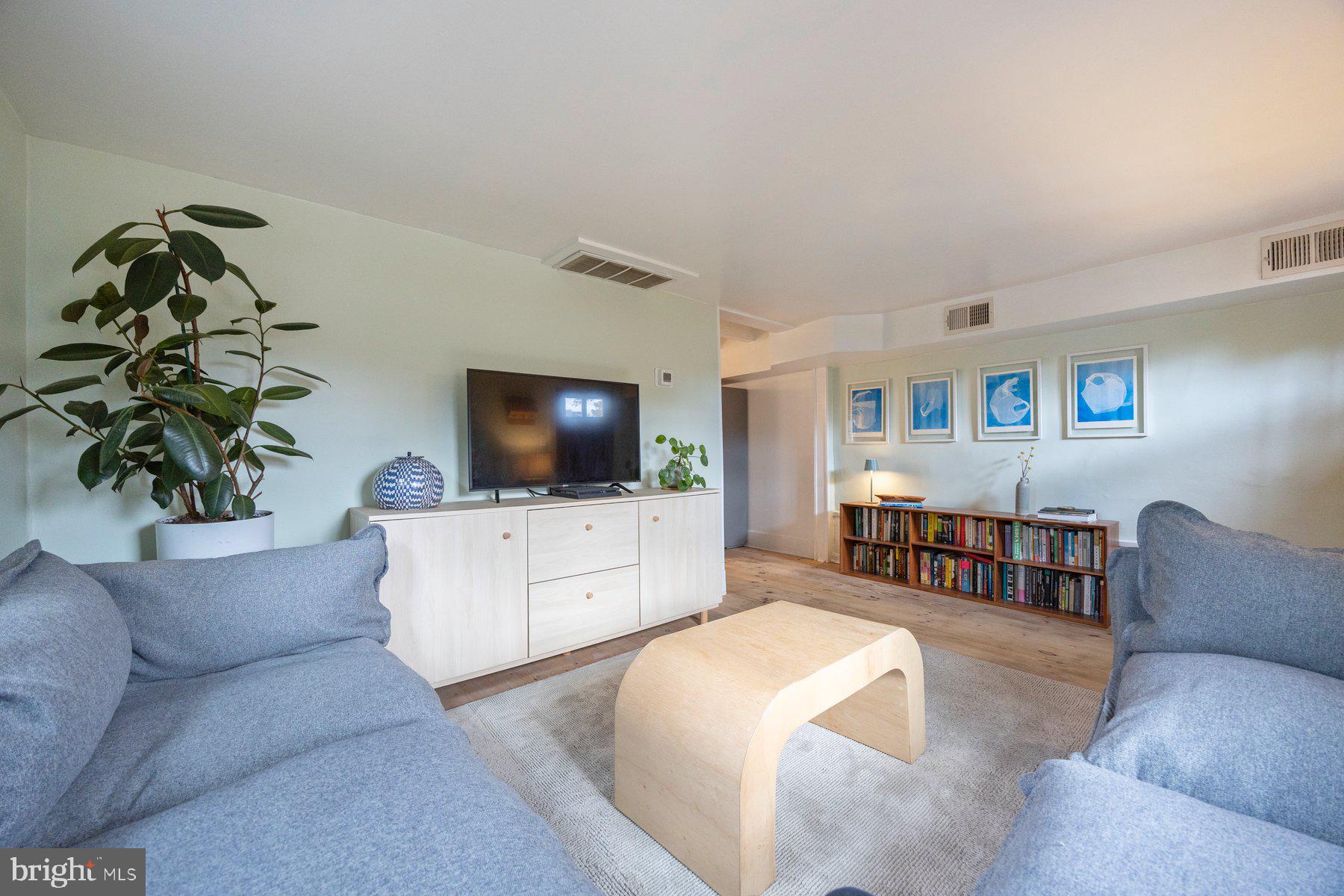 STONE HILL - Residential