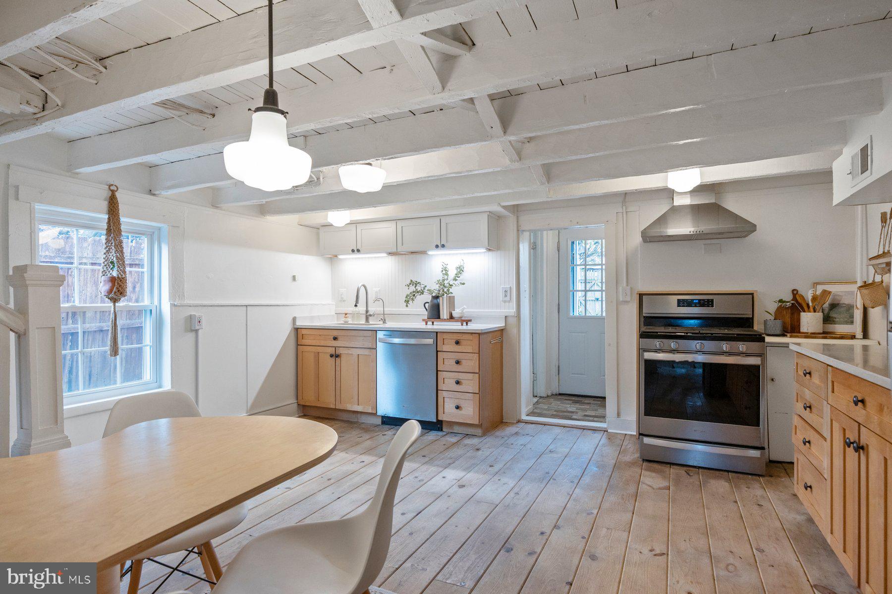 STONE HILL - Residential