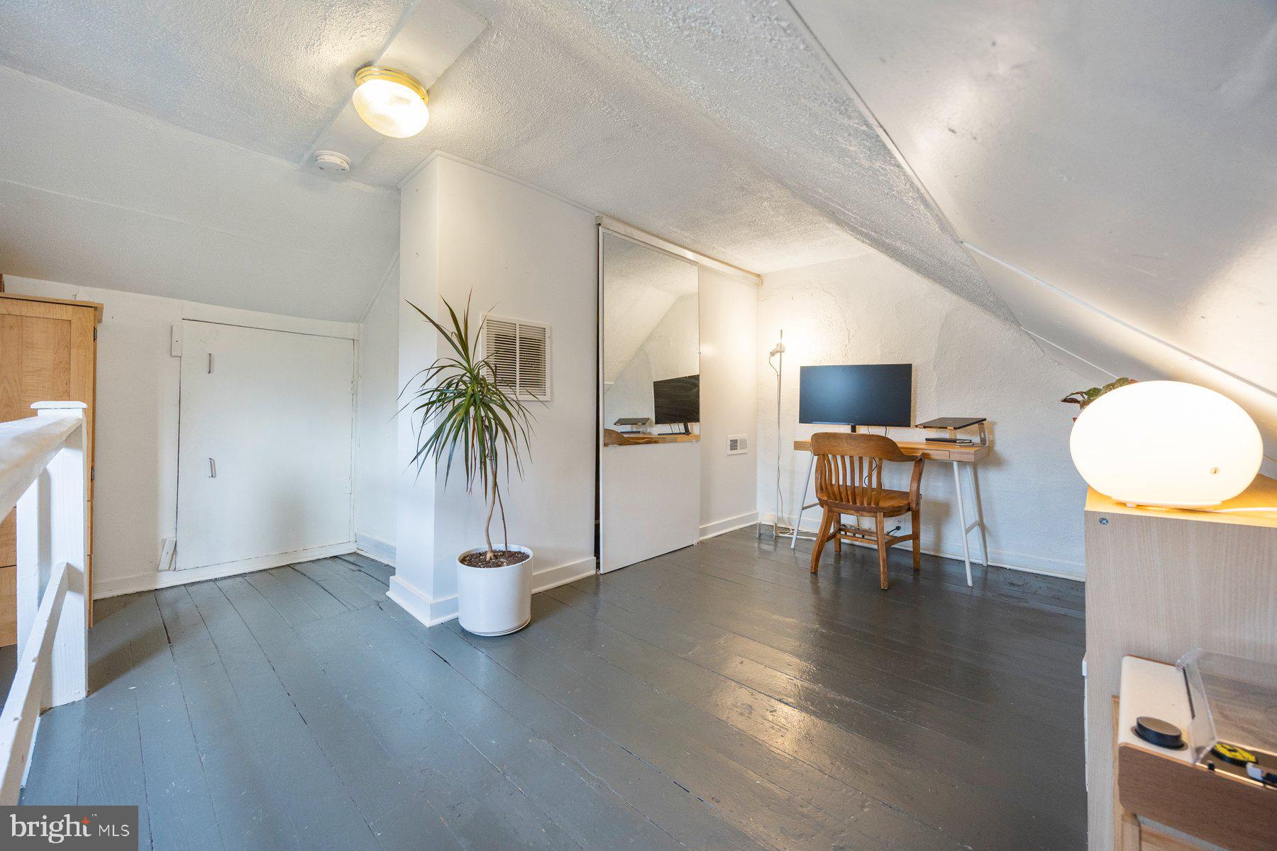 STONE HILL - Residential