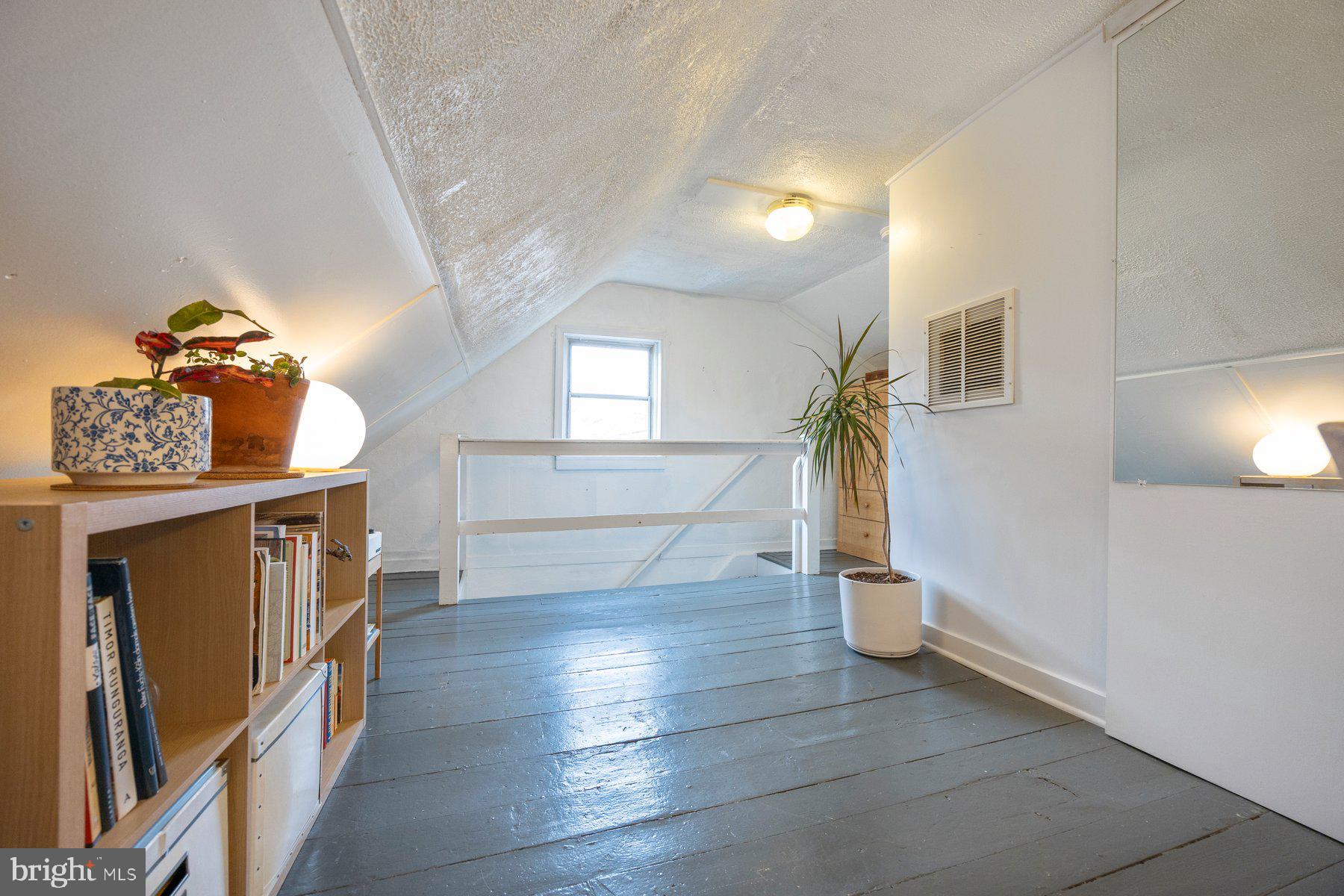 STONE HILL - Residential