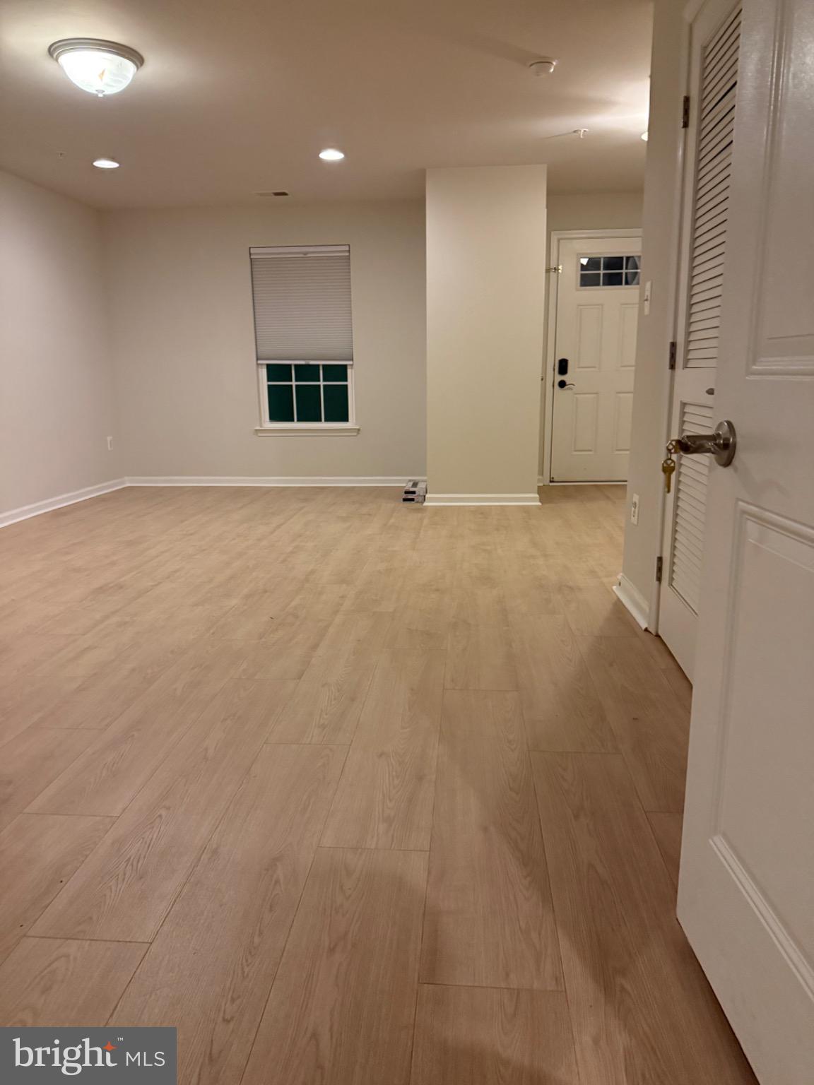 ESPLANADE AT RED RUN - Residential Lease