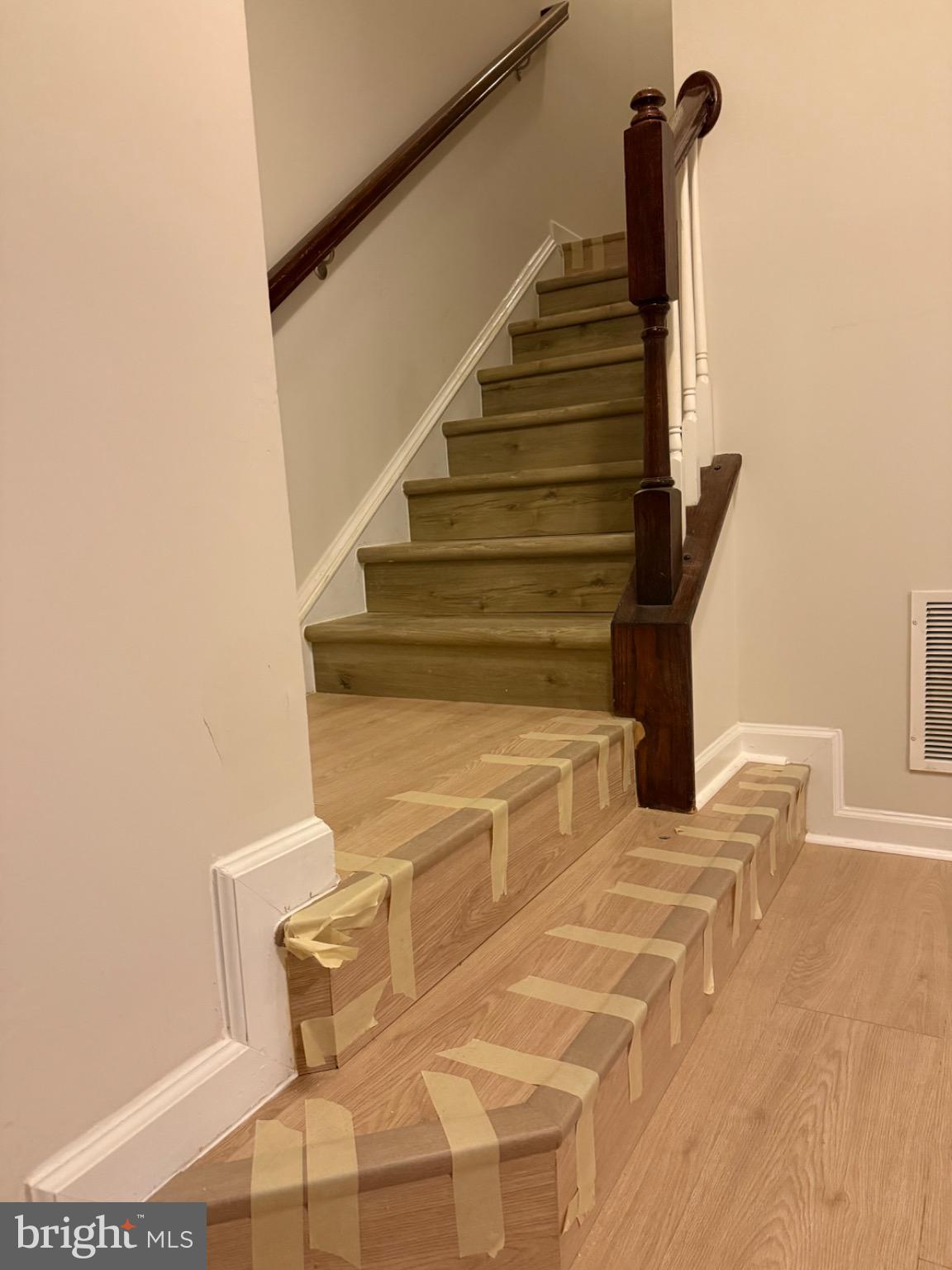 ESPLANADE AT RED RUN - Residential Lease