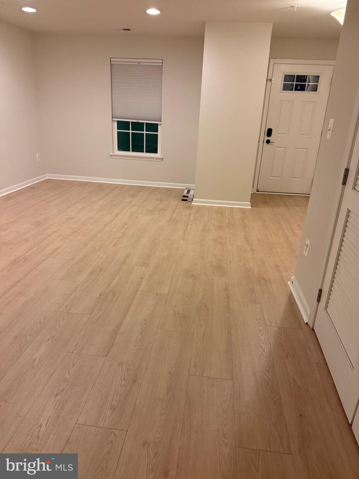 ESPLANADE AT RED RUN - Residential Lease