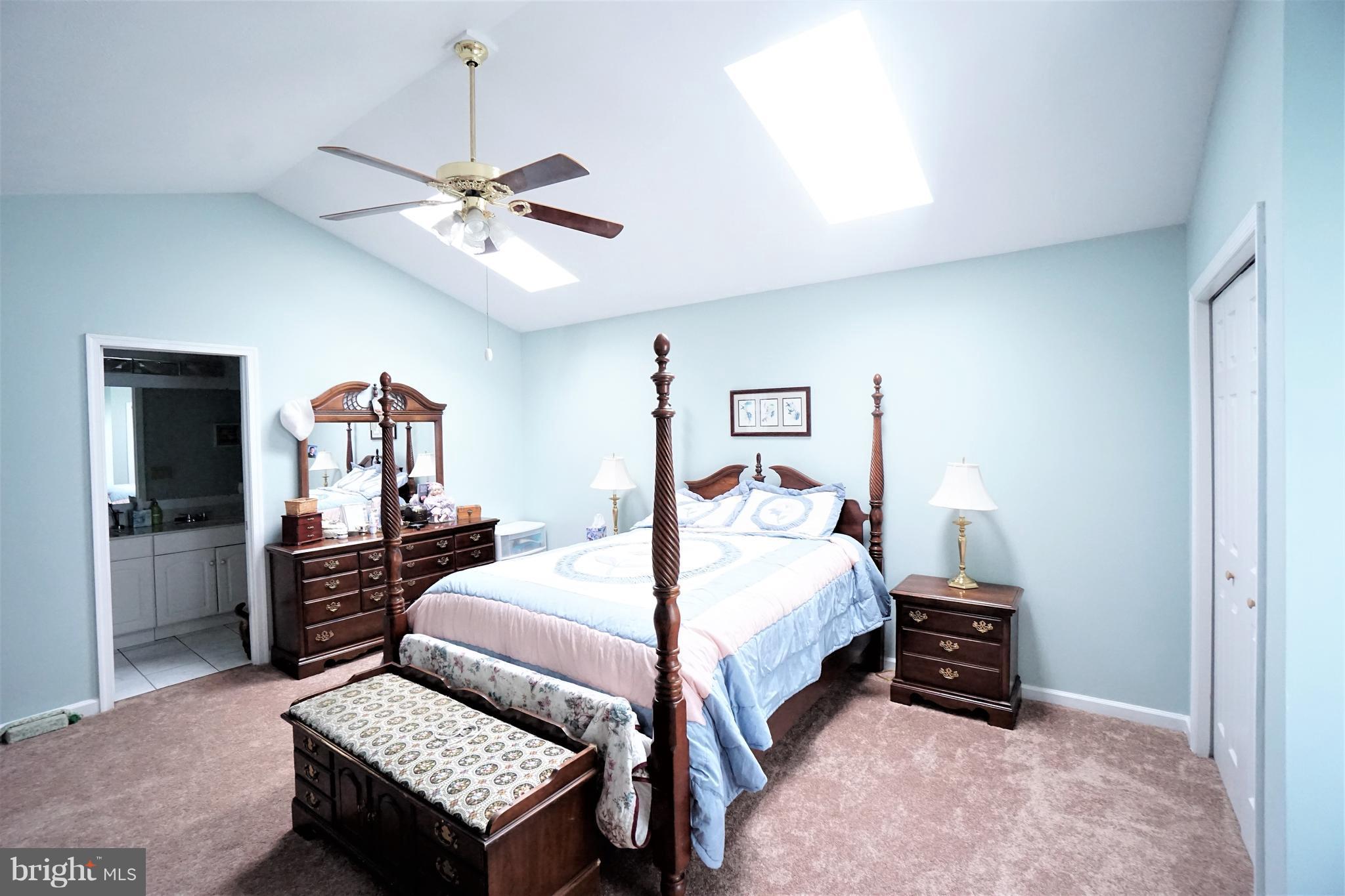 ORCHARD HILLS - Residential