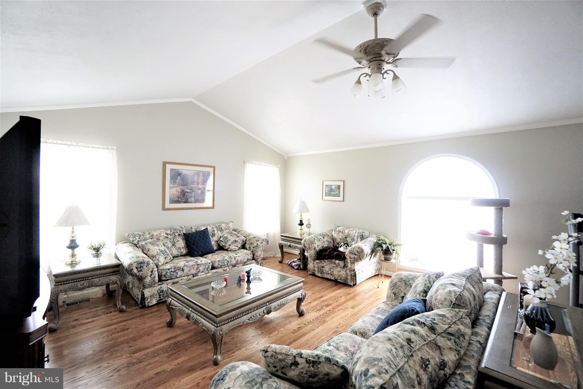 ORCHARD HILLS - Residential