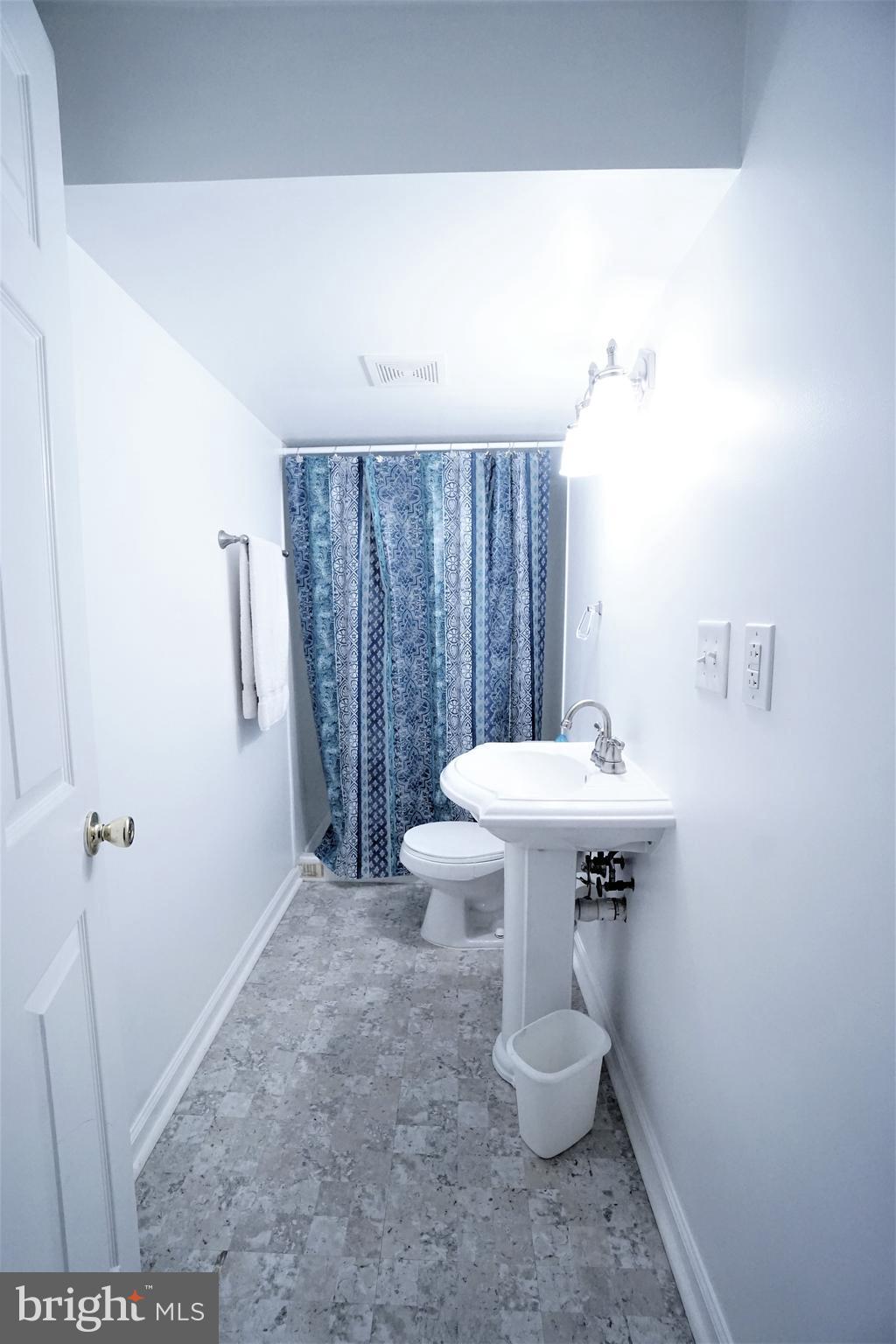 ORCHARD HILLS - Residential