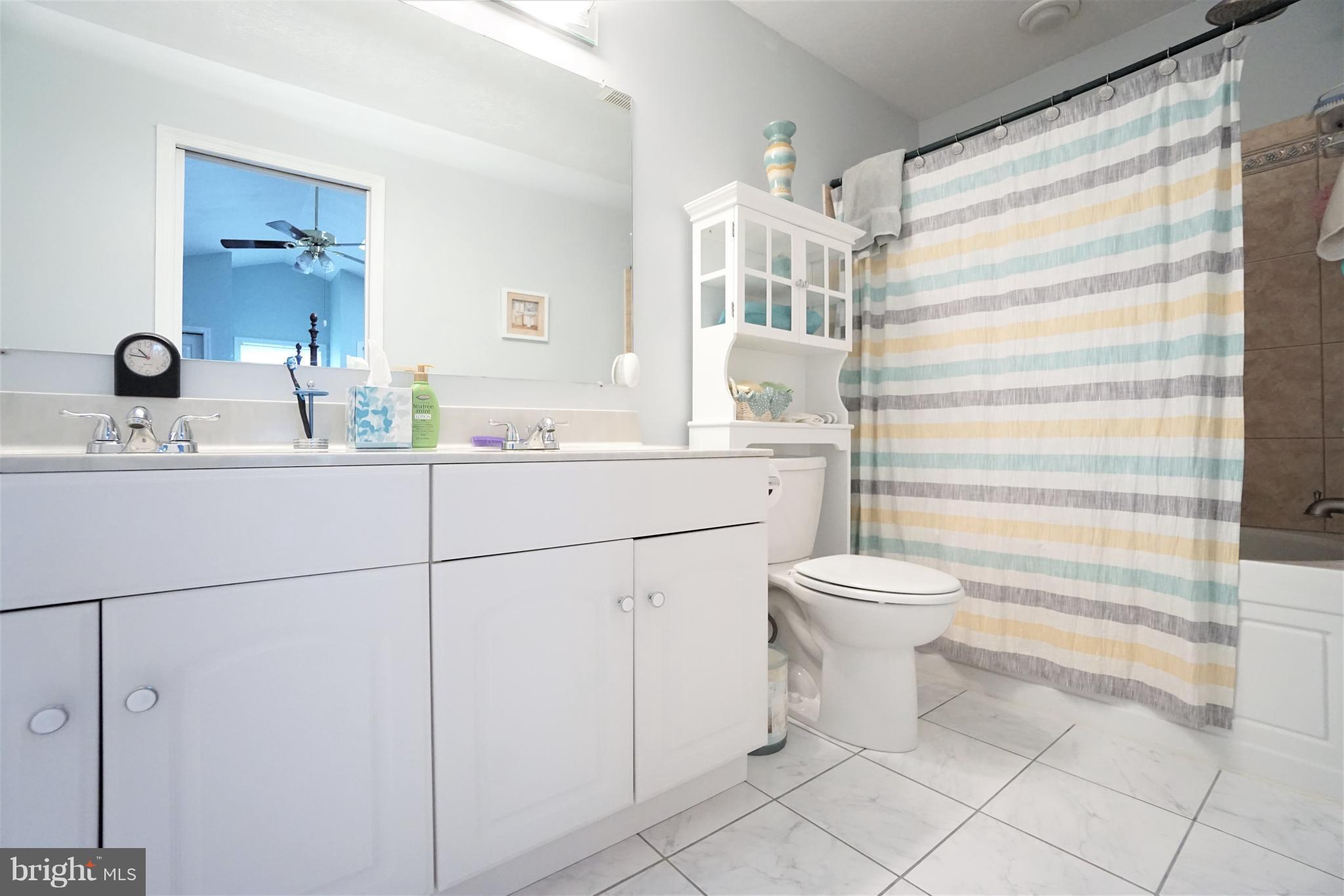 ORCHARD HILLS - Residential