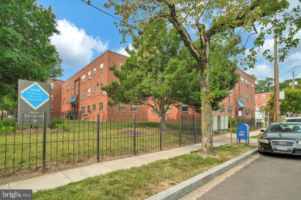 2900 POMEROY SE 101