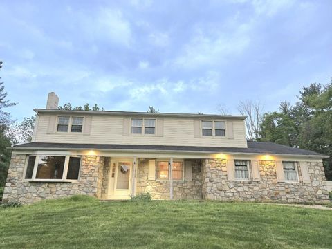 Photo of 18 Prince Circle, SOUTHAMPTON, PA 18966 (MLS # PABU2123192)