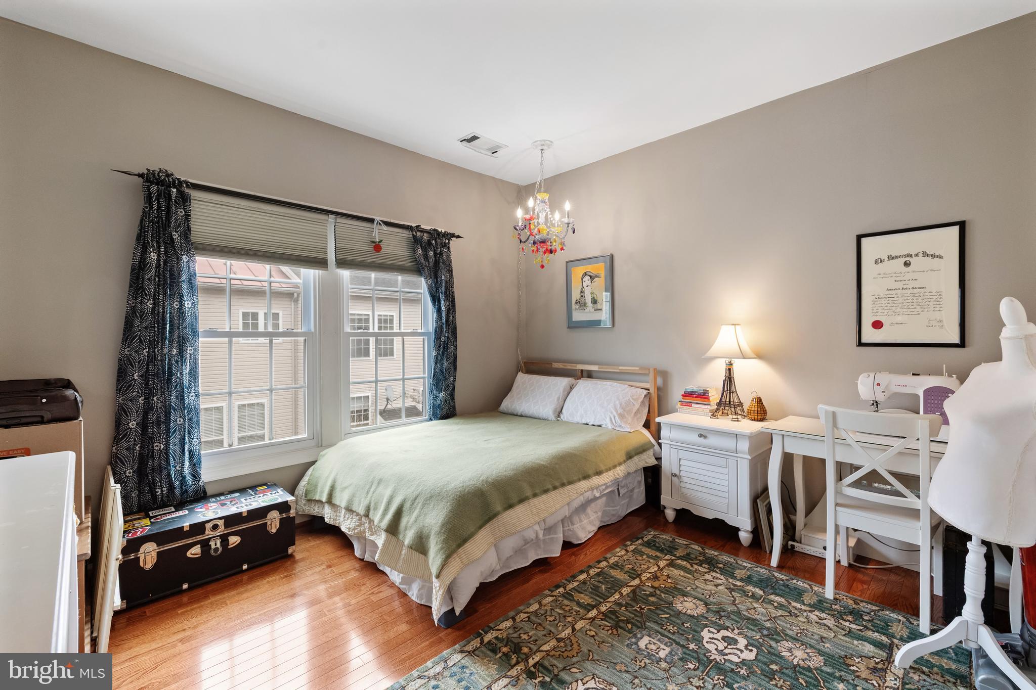 CAMERON STATION - Residential