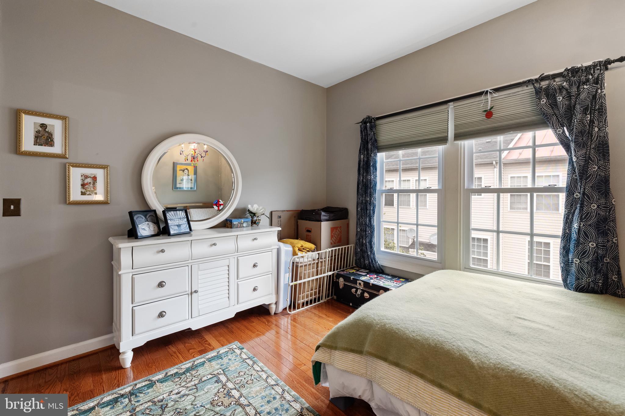 CAMERON STATION - Residential