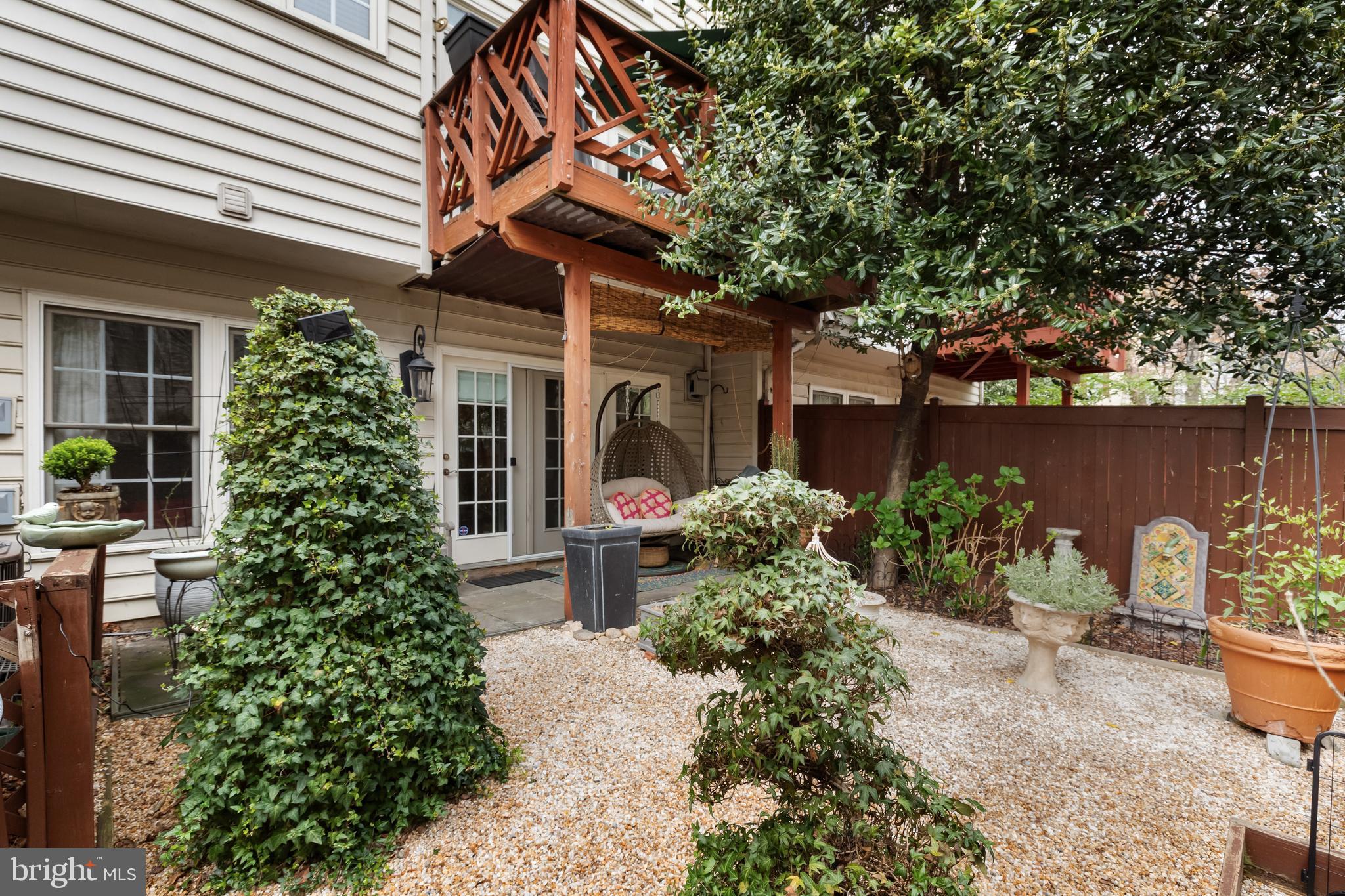 CAMERON STATION - Residential