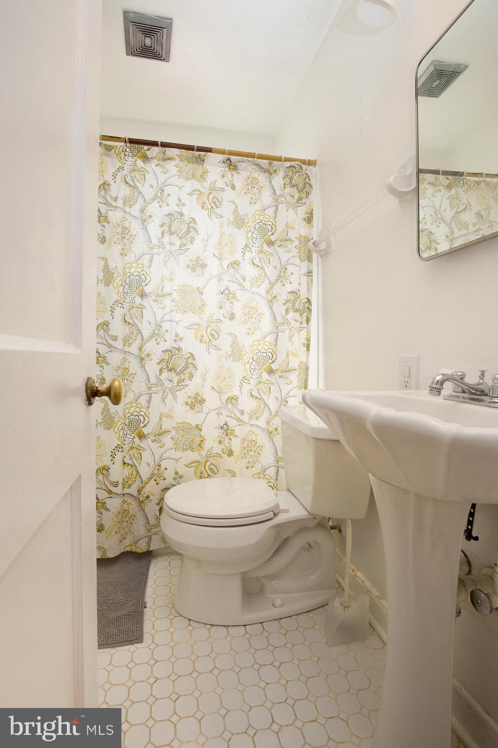 WILLIAMS WESTMORE - Residential Lease