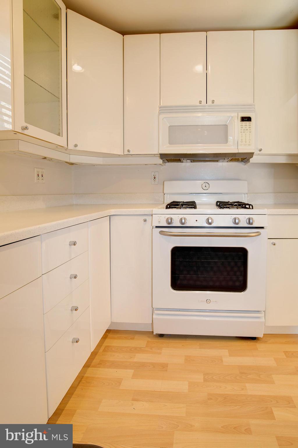 WILLIAMS WESTMORE - Residential Lease