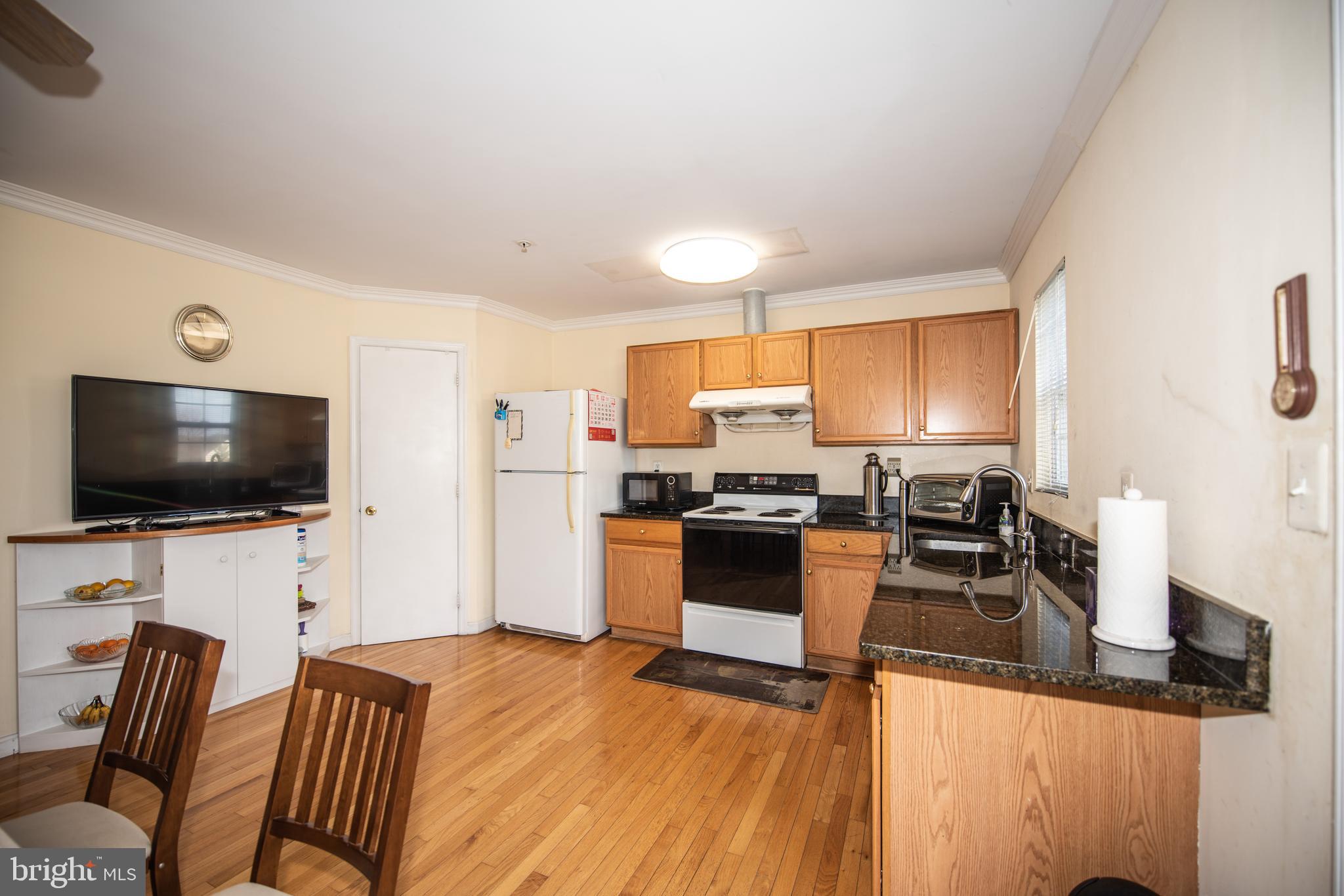 HOYLES MILL VILLAGE - Residential