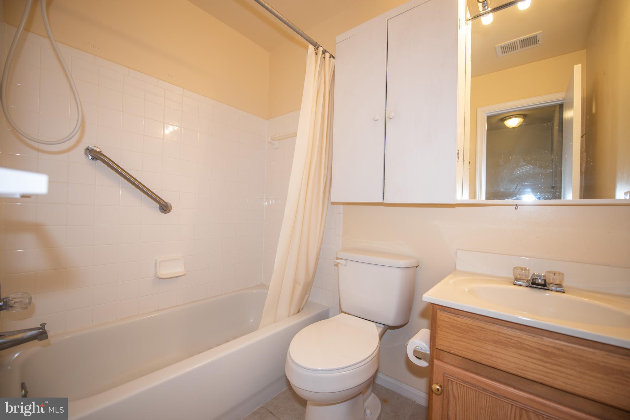 HOYLES MILL VILLAGE - Residential