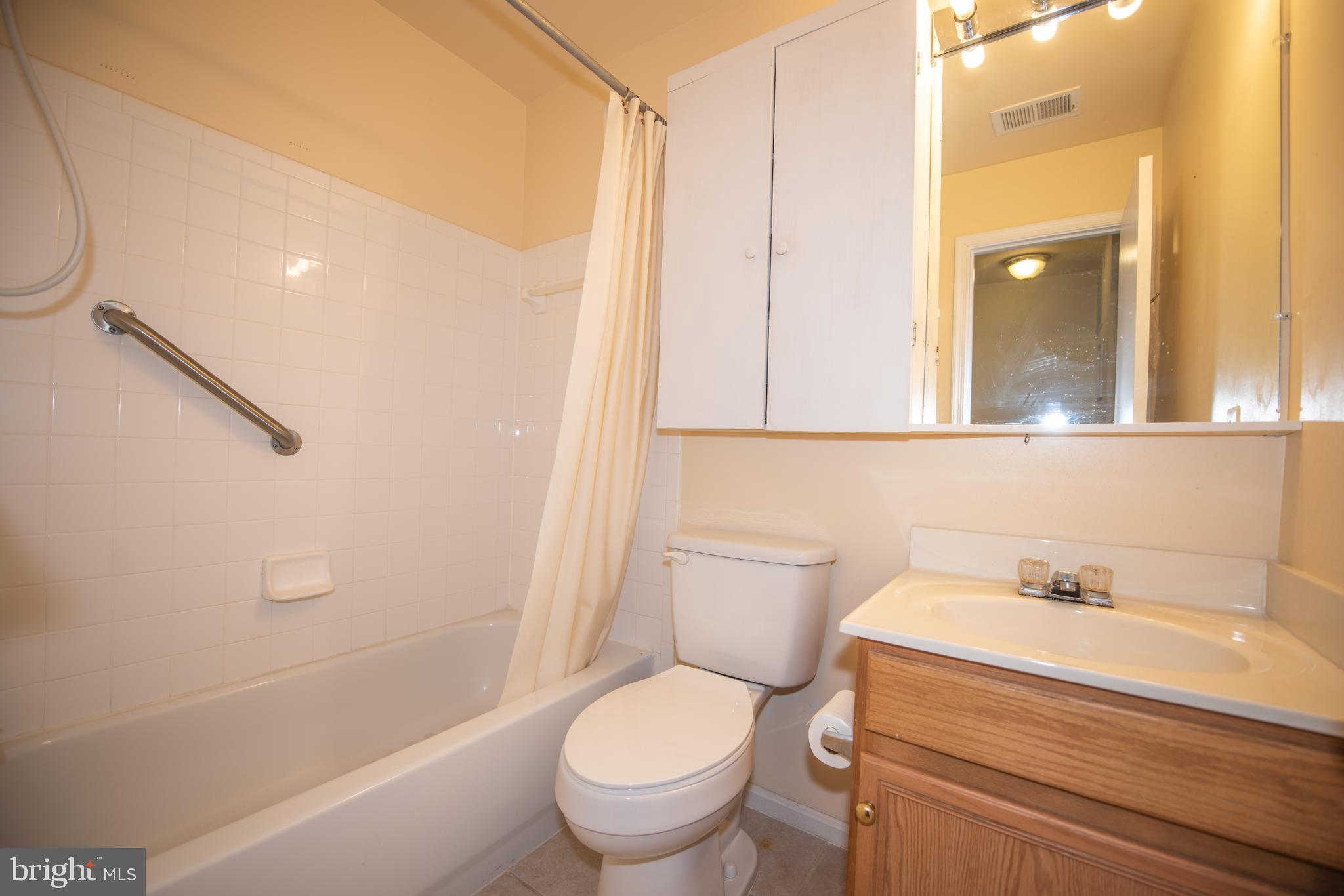 HOYLES MILL VILLAGE - Residential