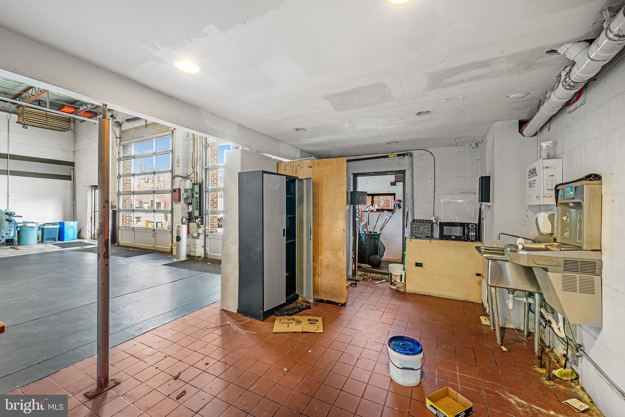 BELLA VISTA - Commercial Sale