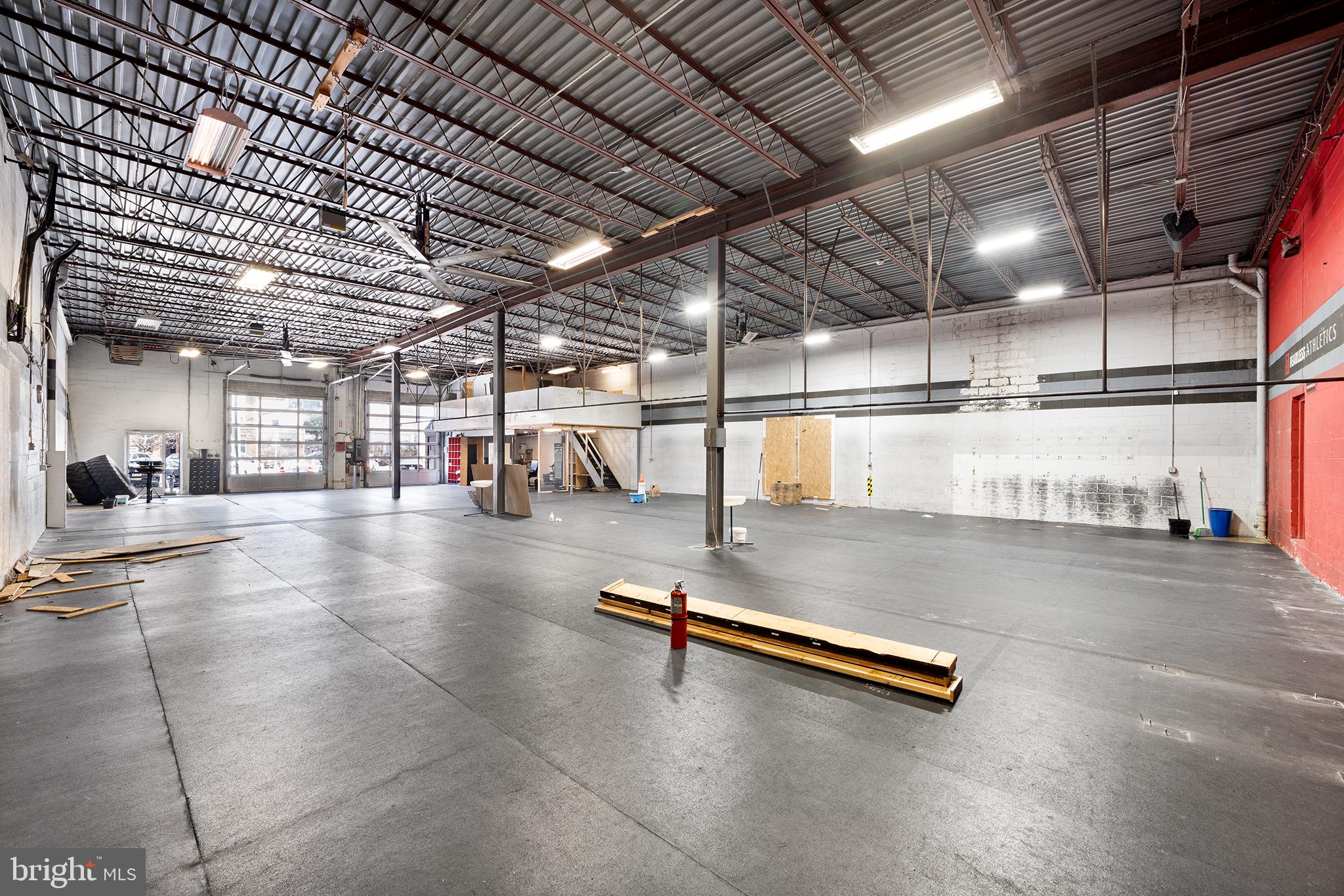 BELLA VISTA - Commercial Sale