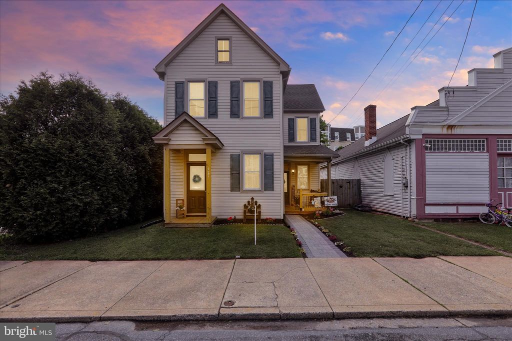 Photo of 127 Church Avenue, EPHRATA, PA 17522 (MLS # PALA2086200)