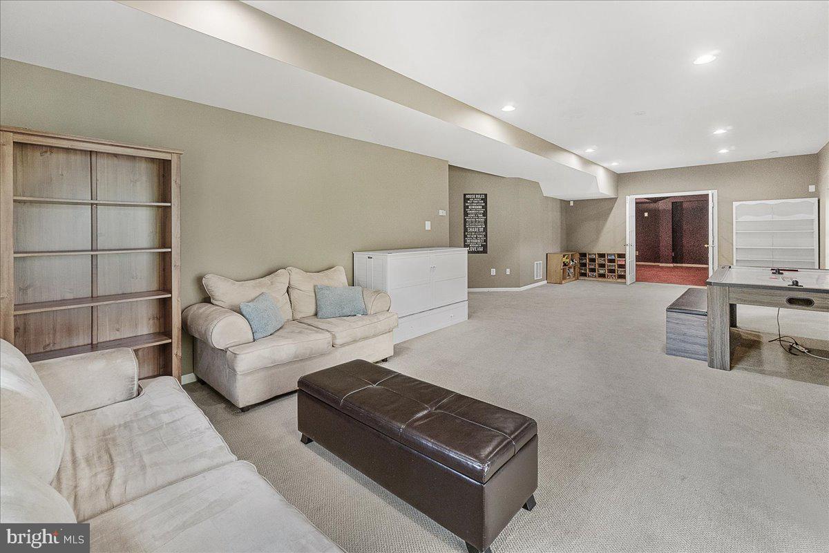 SENECA SPRINGS - Residential