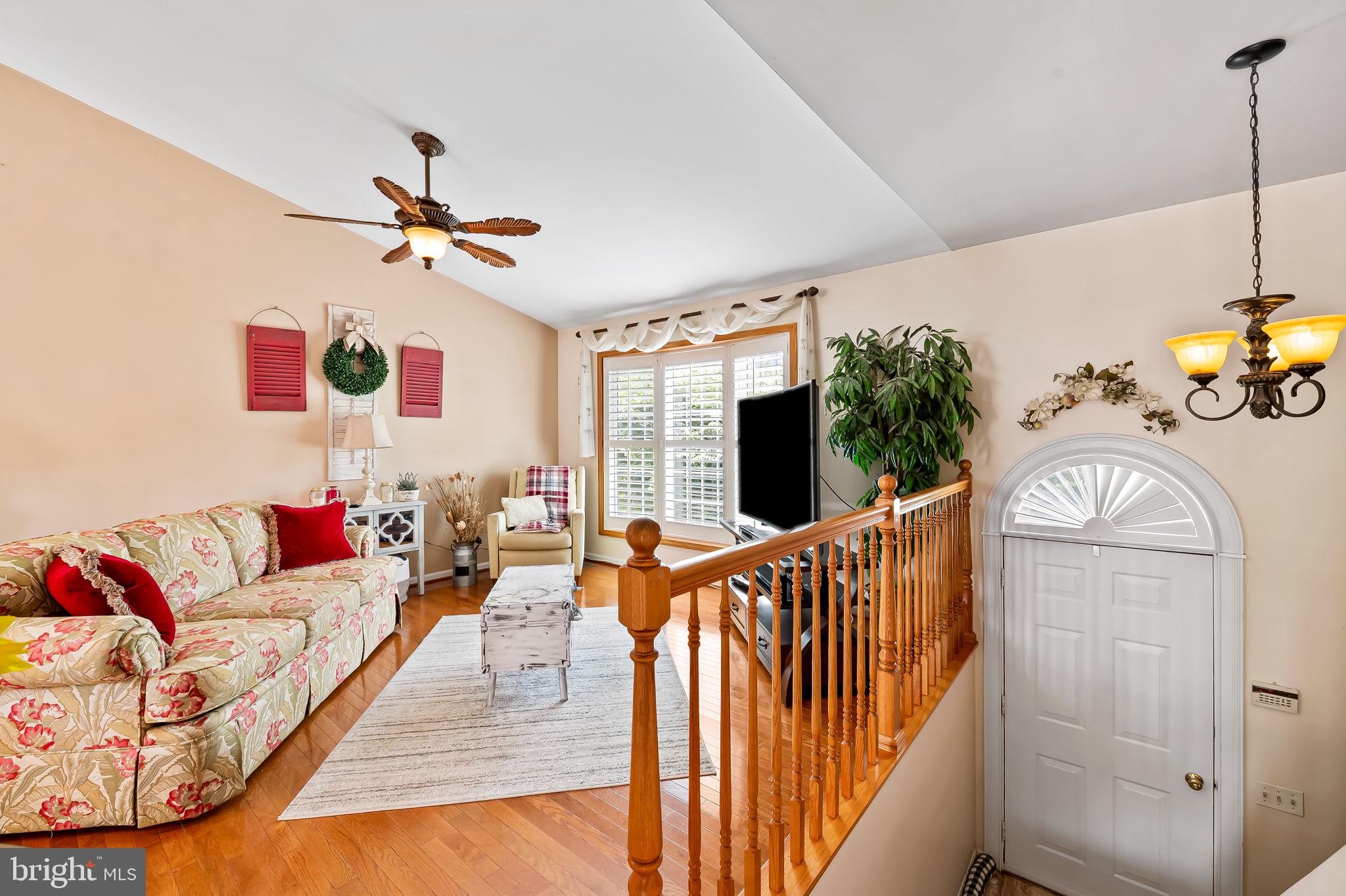 SENECA HARBOR - Residential