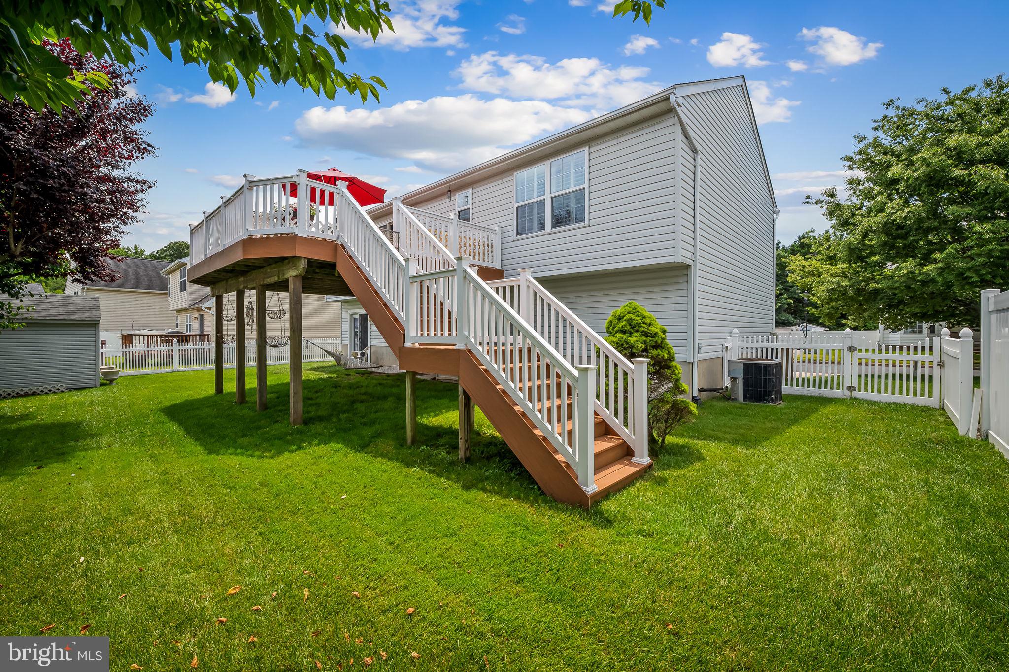 SENECA HARBOR - Residential