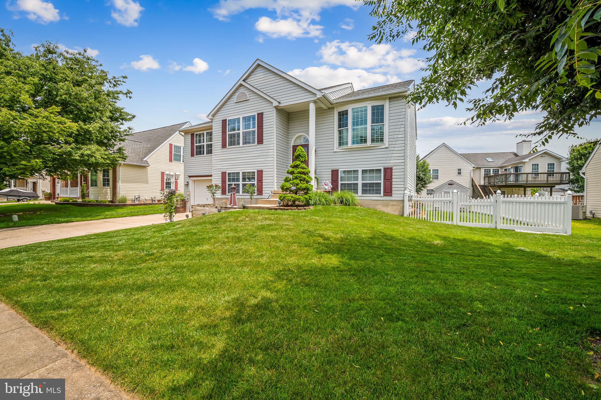 SENECA HARBOR - Residential
