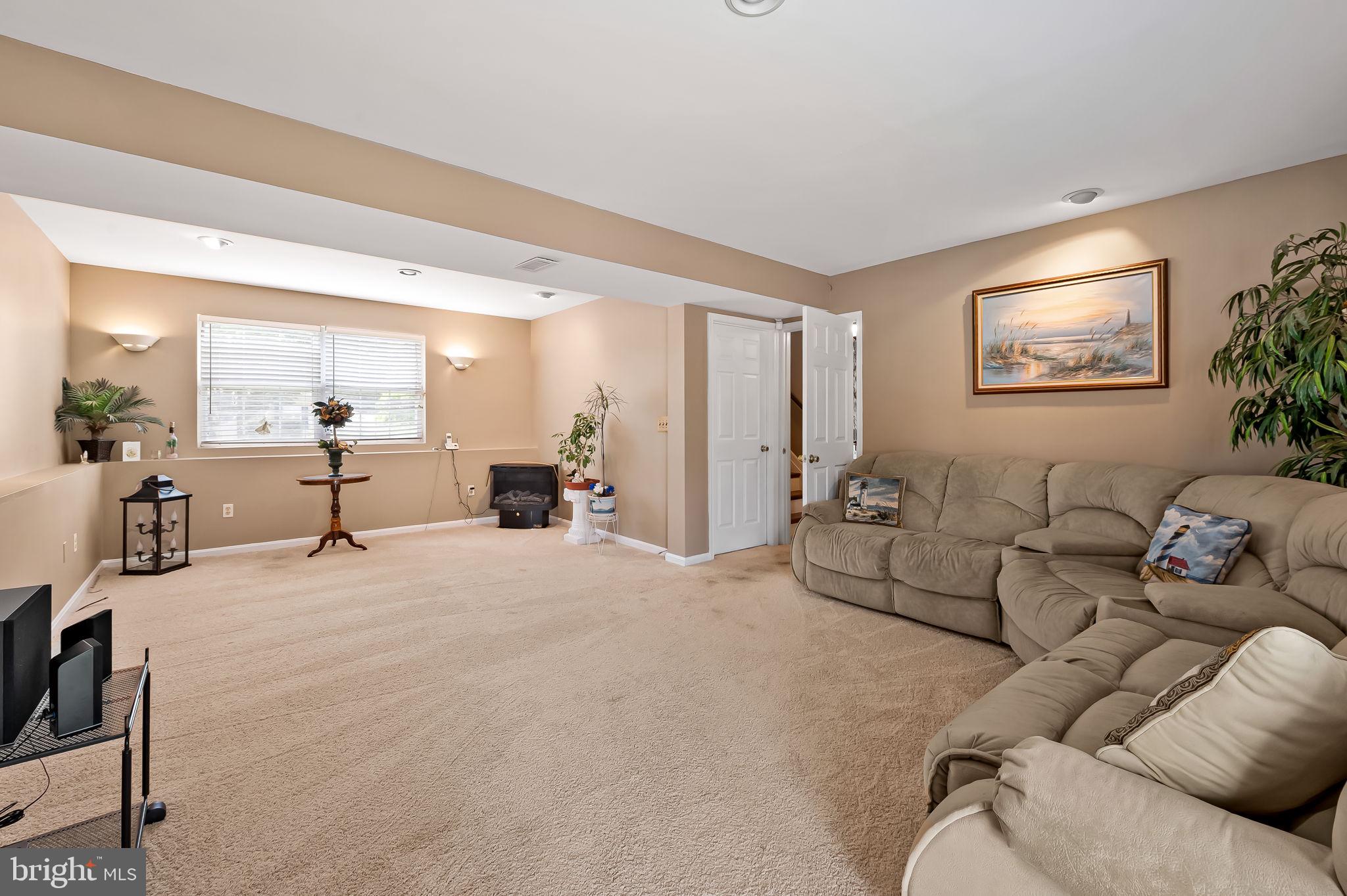SENECA HARBOR - Residential