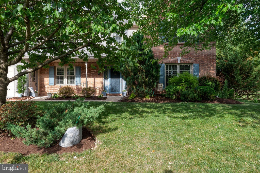 Photo of 13 Diane Avenue, LITITZ, PA 17543 (MLS # PALA2090402)